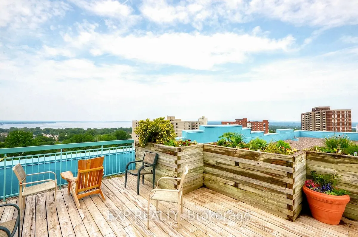 1025 GRENON Avenue, #113