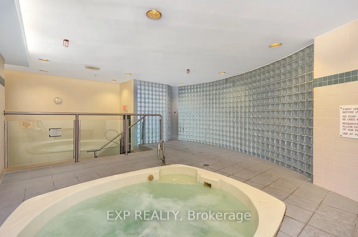 1025 GRENON Avenue, #113
