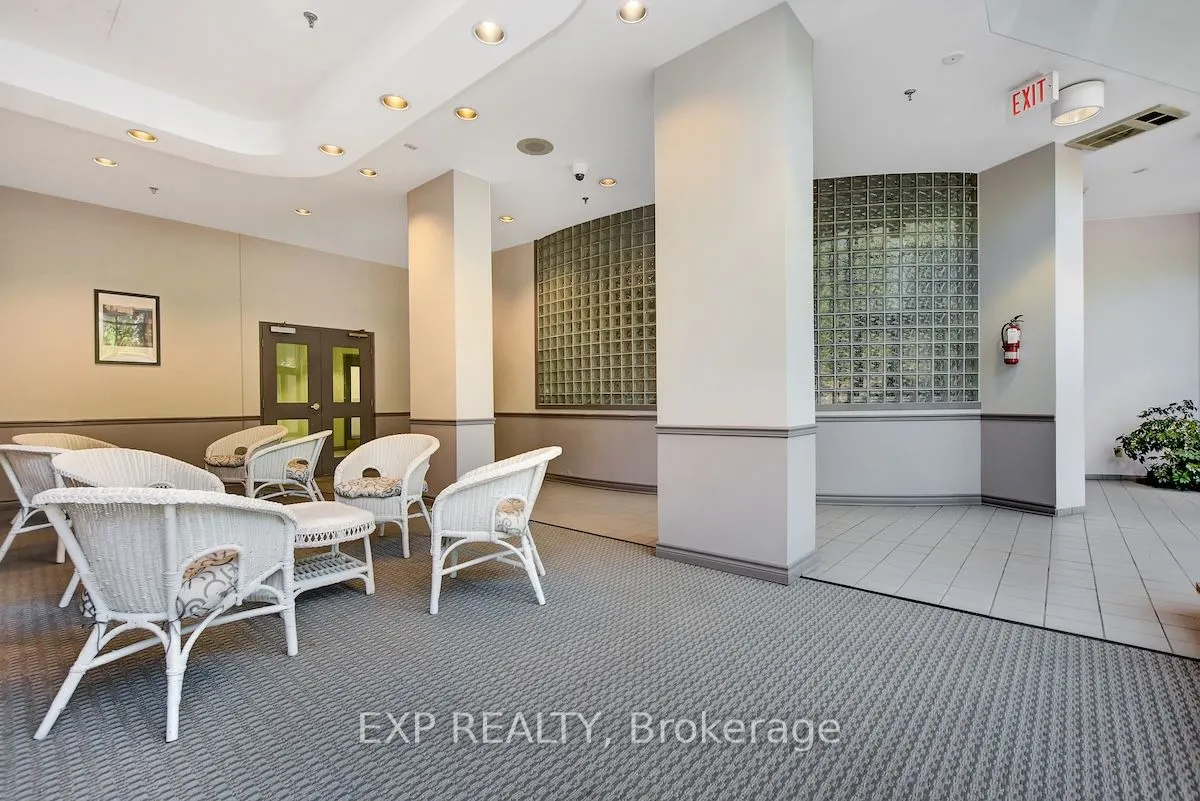 1025 GRENON Avenue, #113
