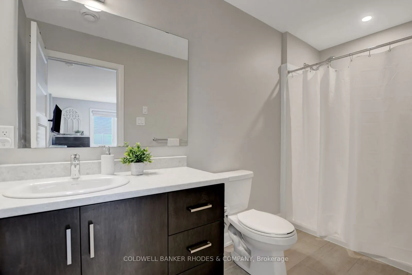 271 Belfort Street, #102