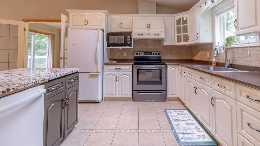 4244 MUSKOKA ROAD 117