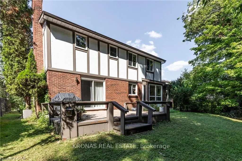 8 Jerome Park Drive