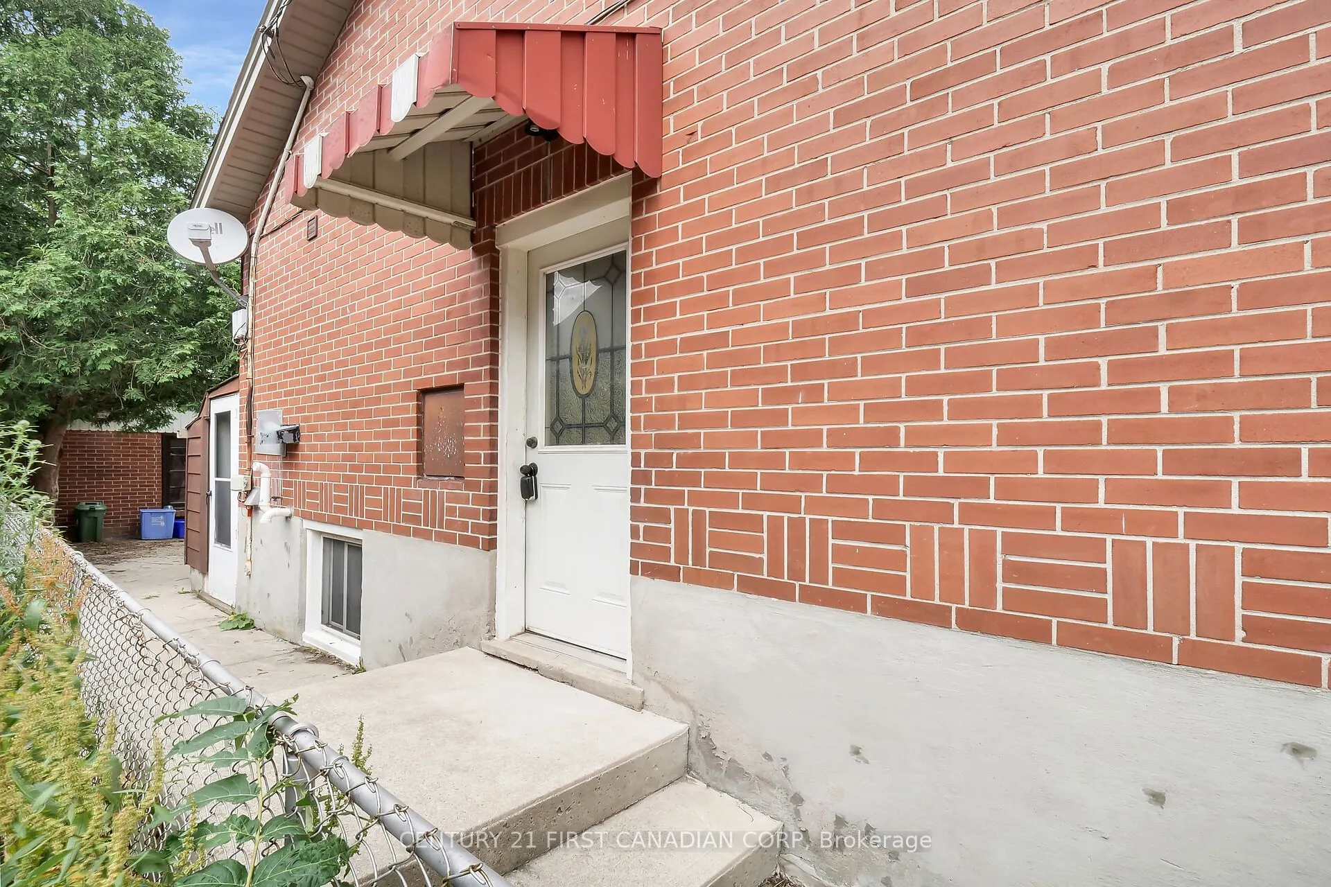 454 Salisbury Street