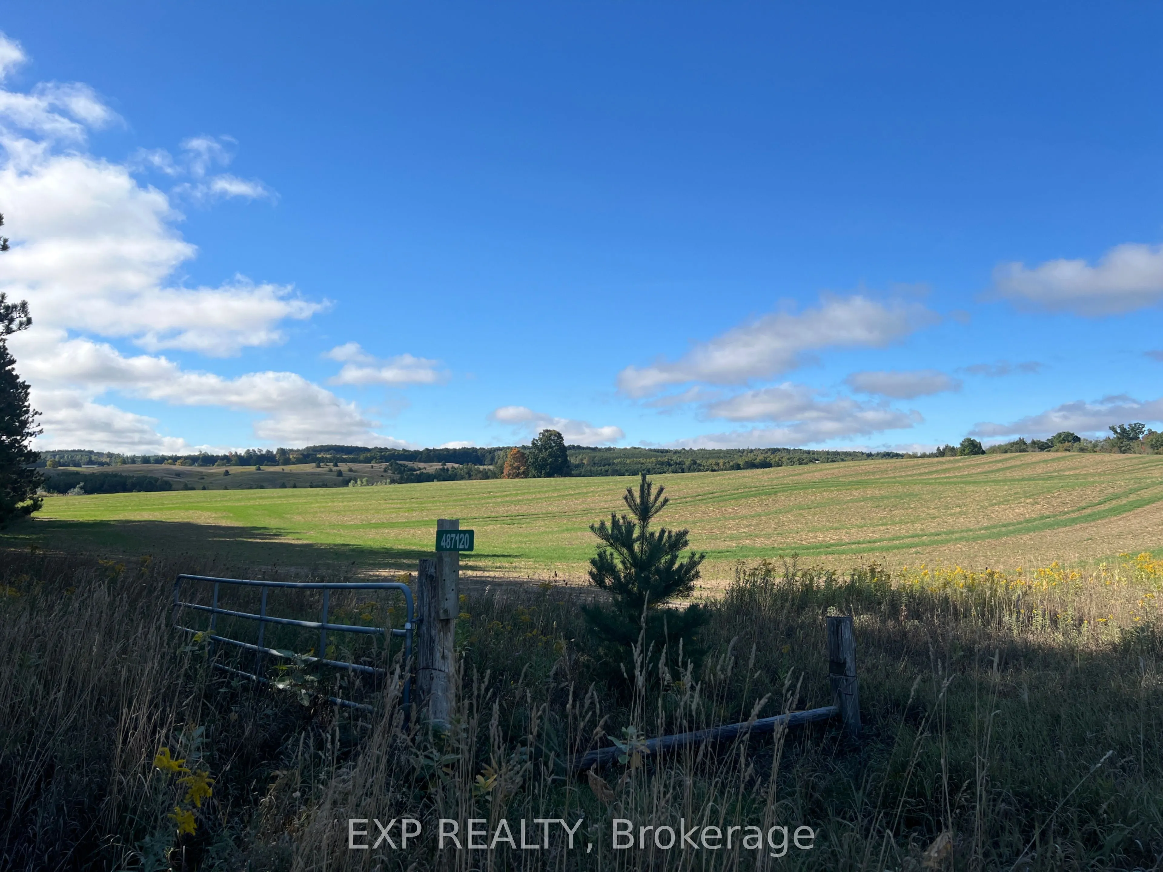 487120 30 Side Road