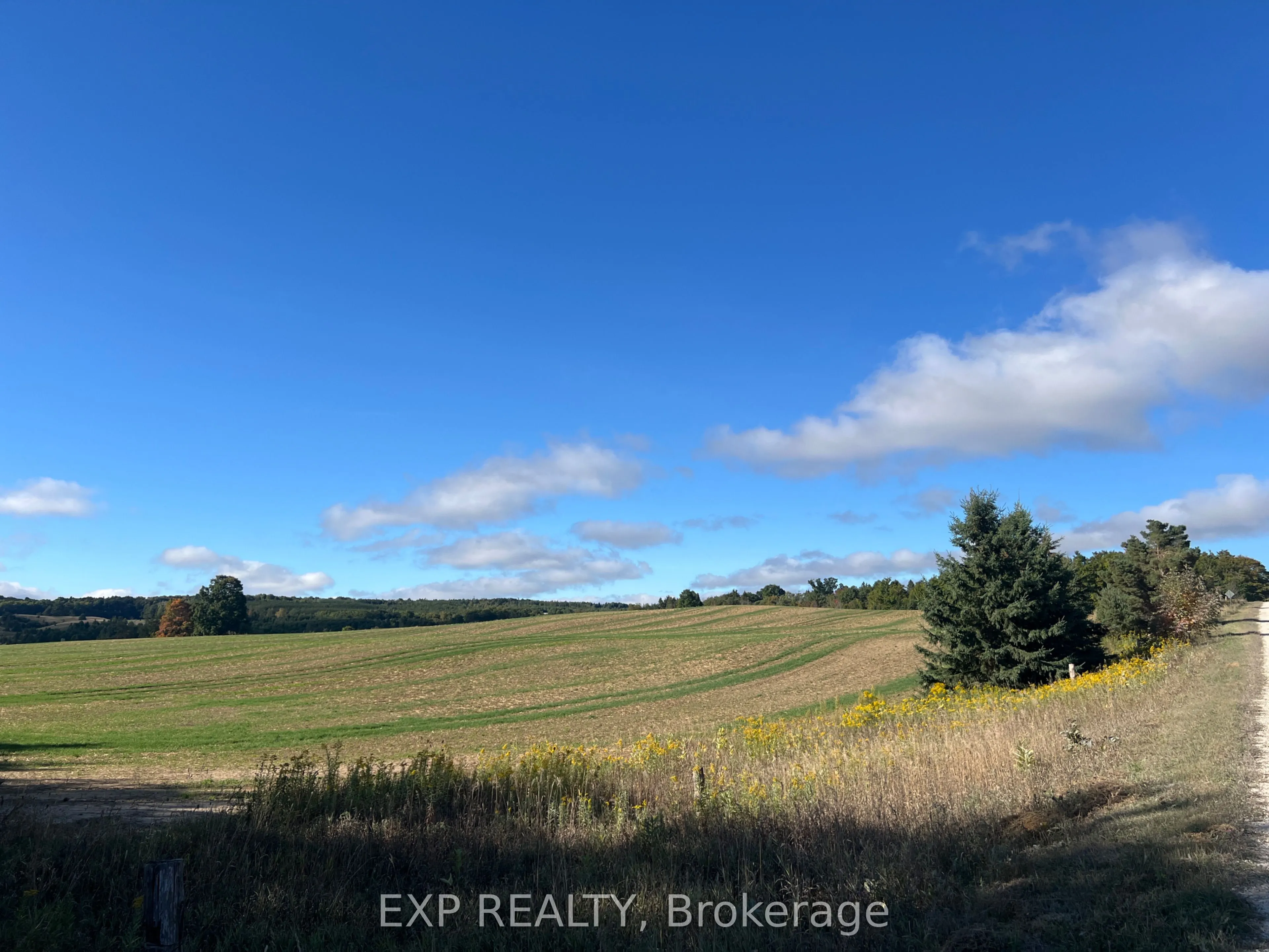 487120 30 Side Road