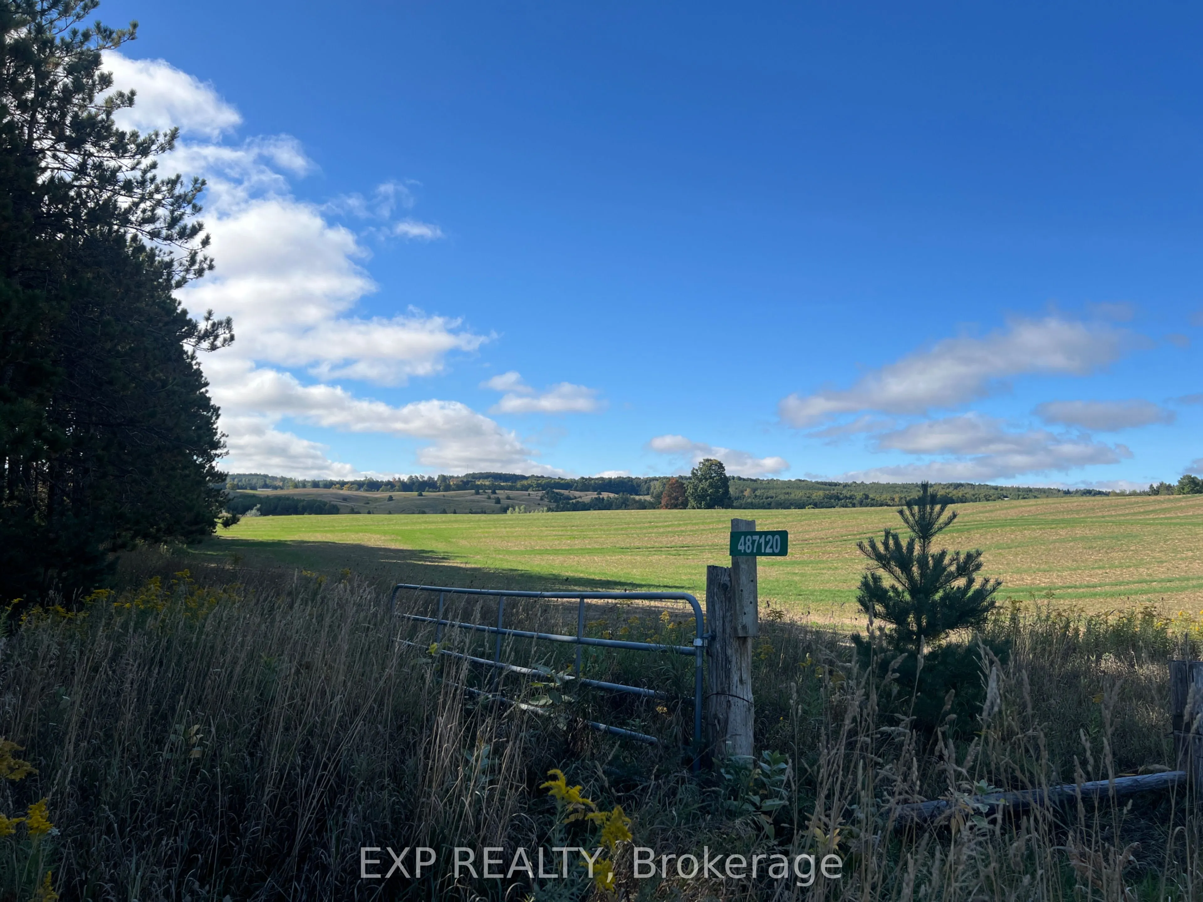 487120 30 Side Road