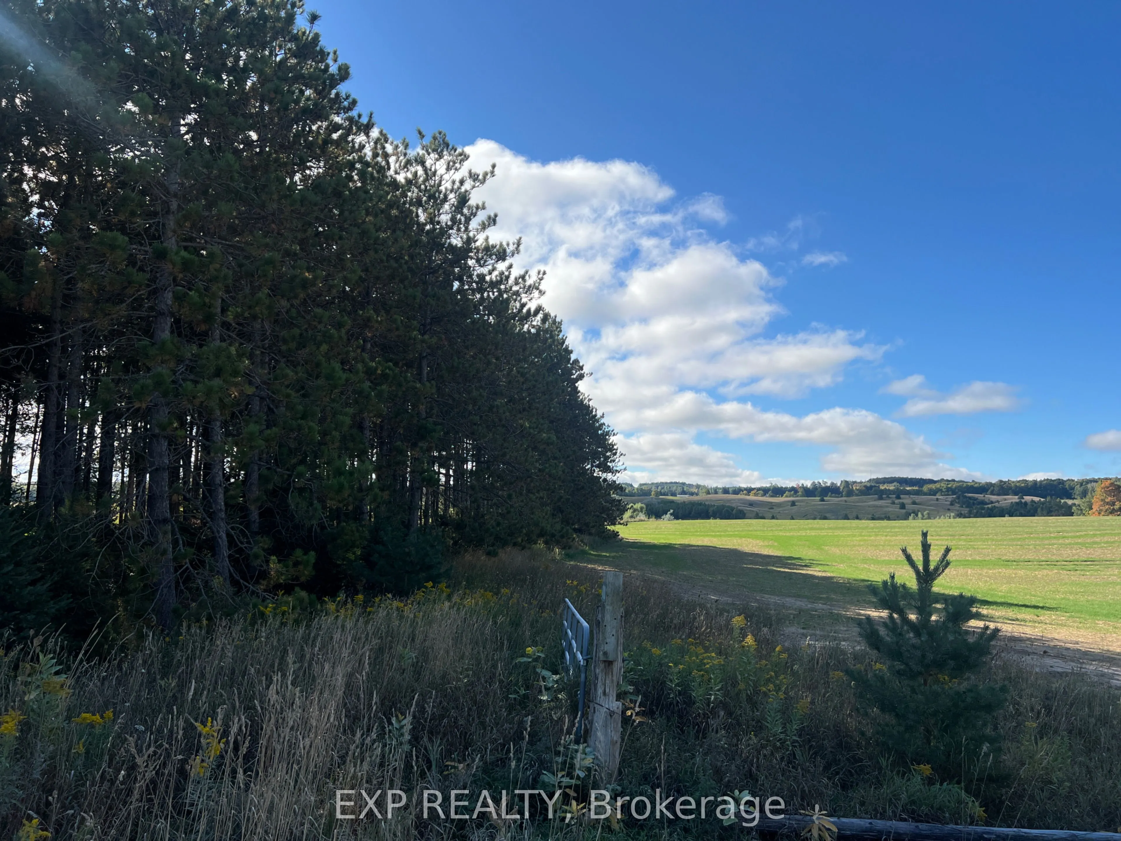 487120 30 Side Road