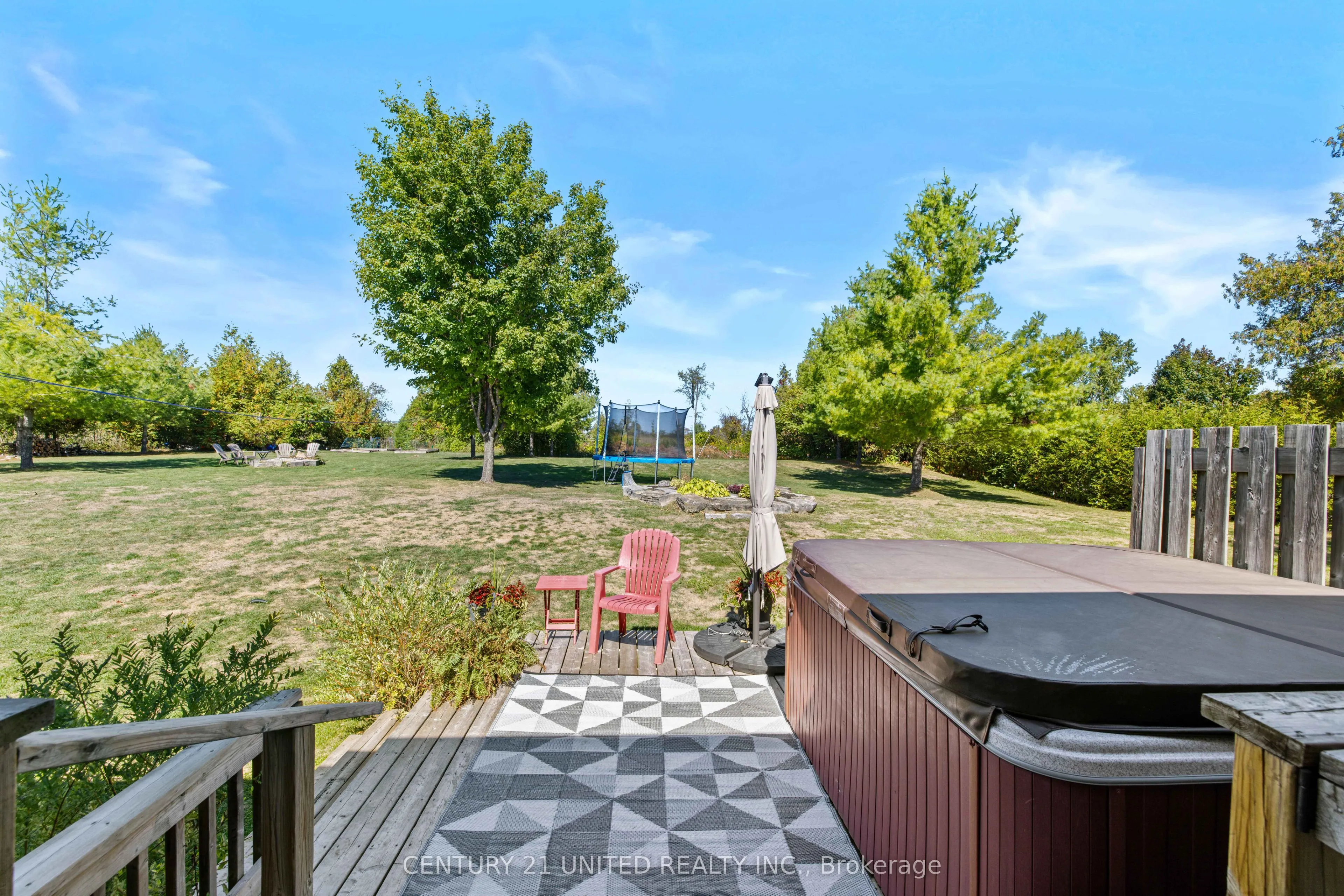 2096 Deer Bay Road