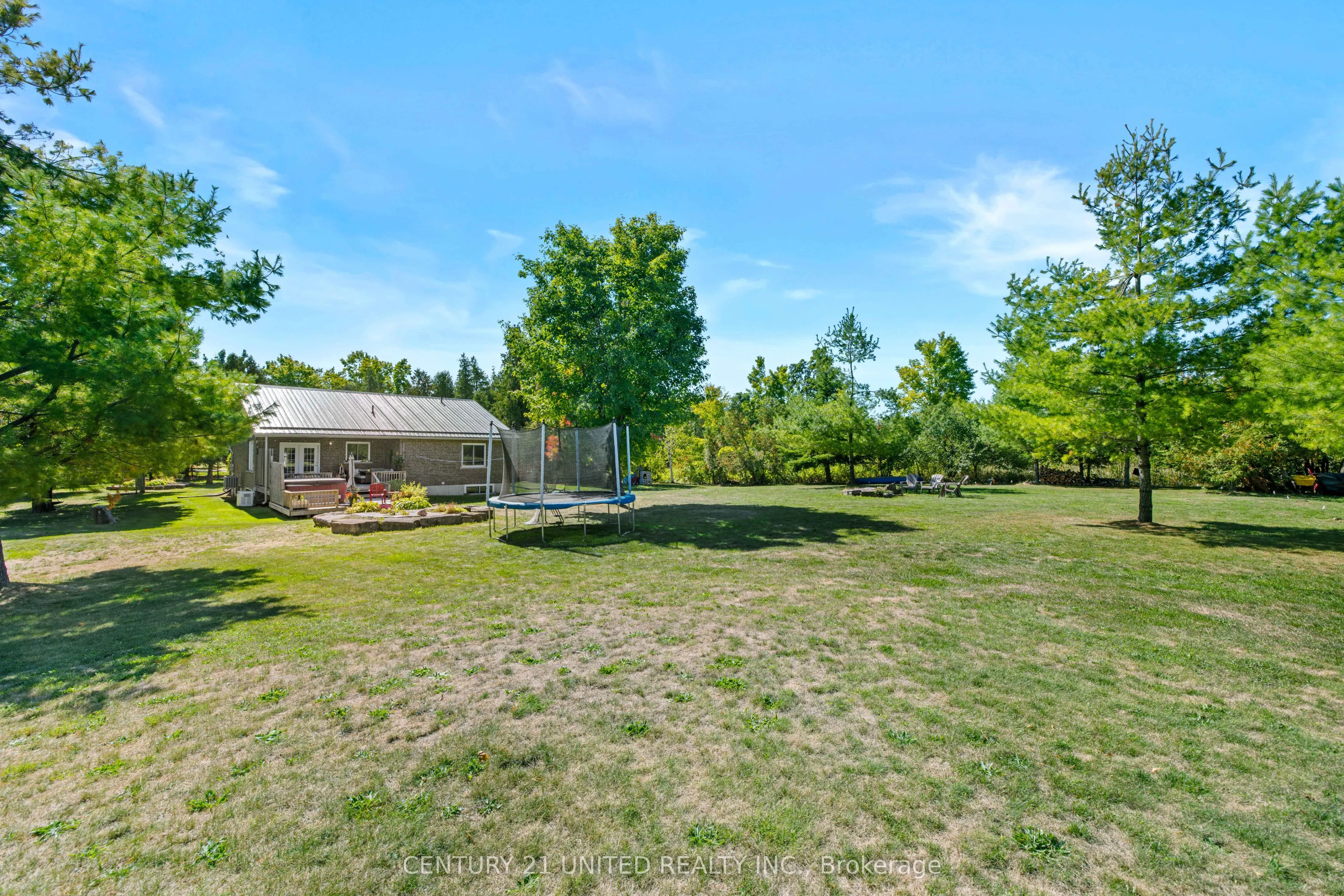 2096 Deer Bay Road