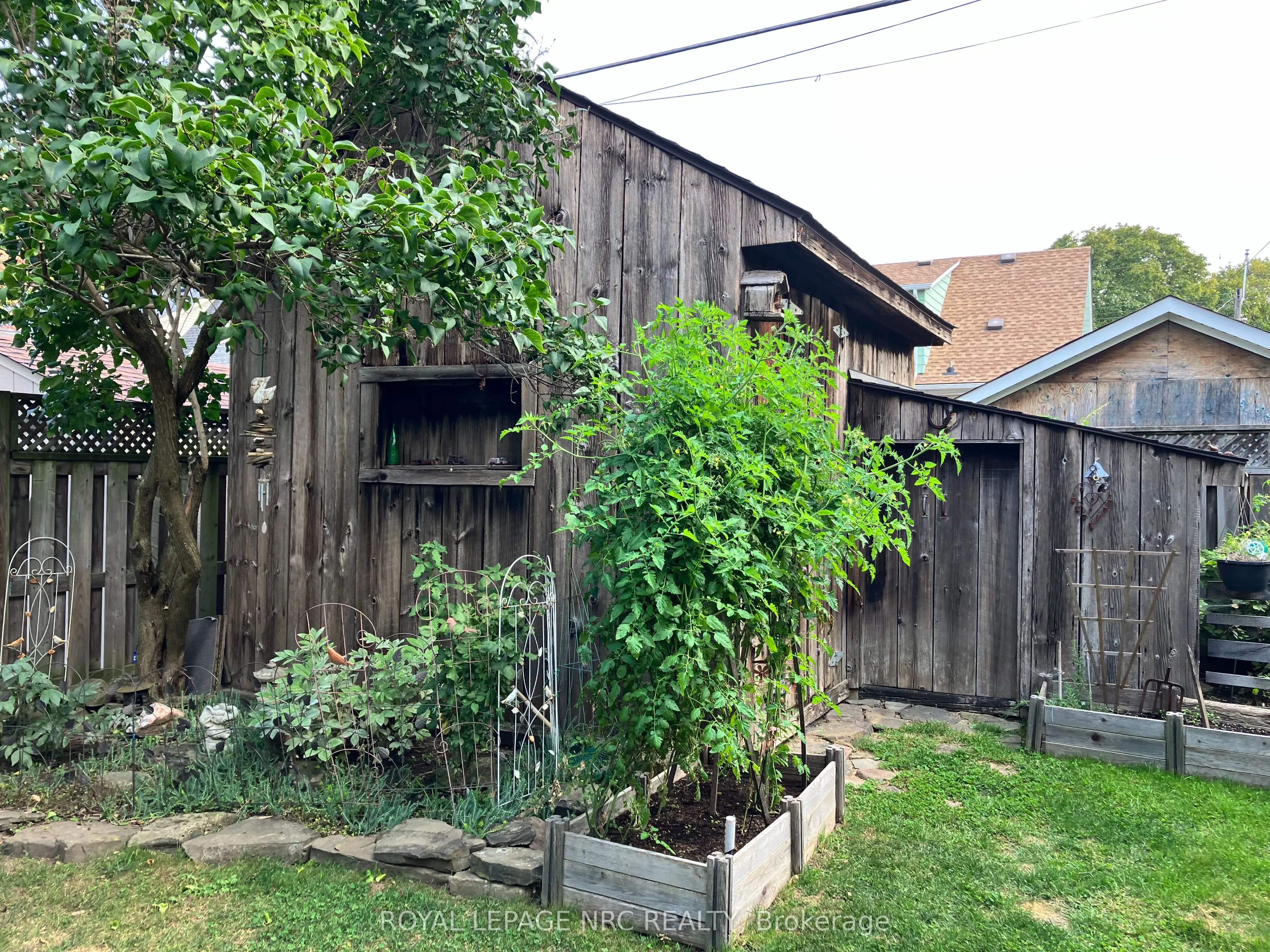 240 York Street