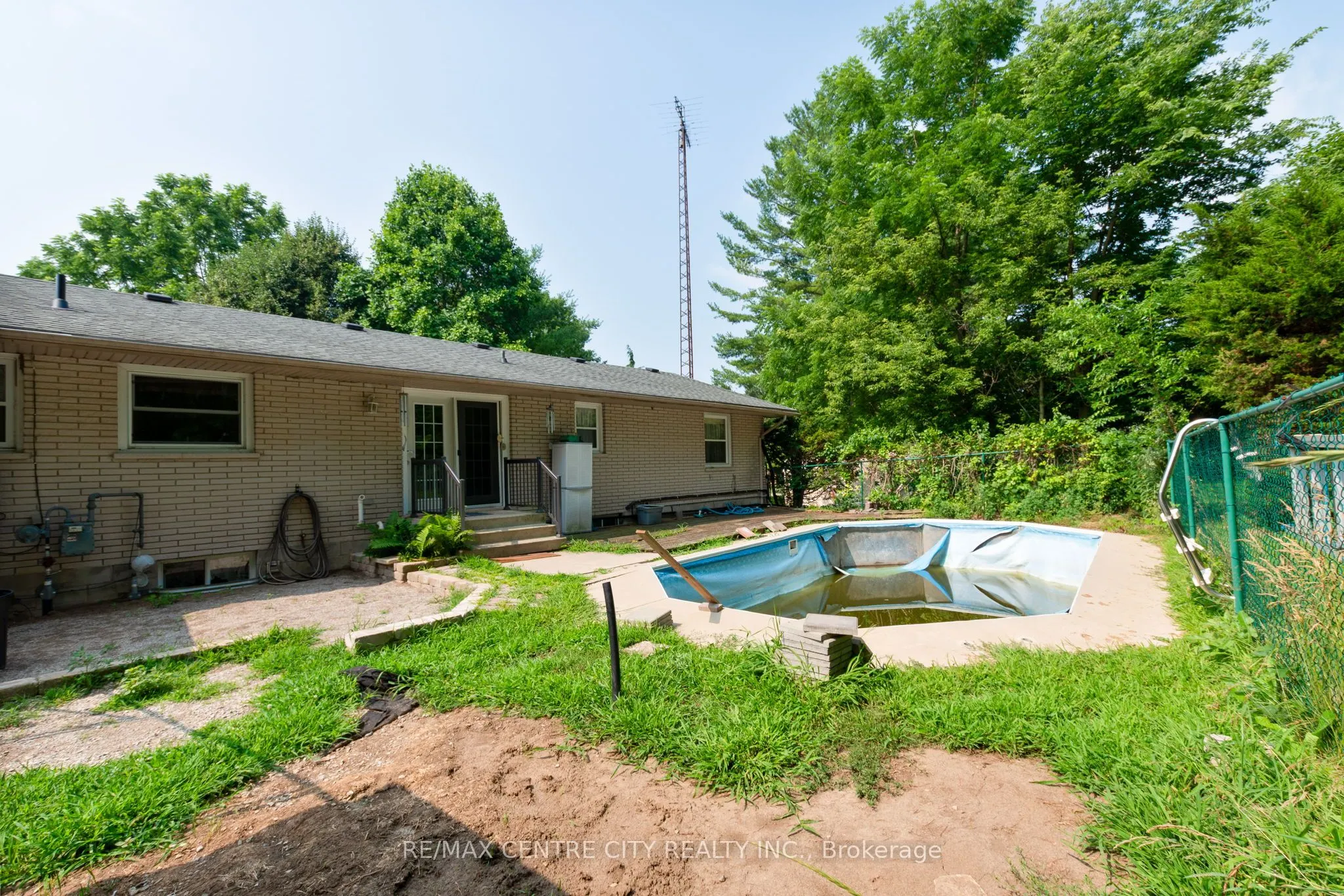 233 Amy Street
