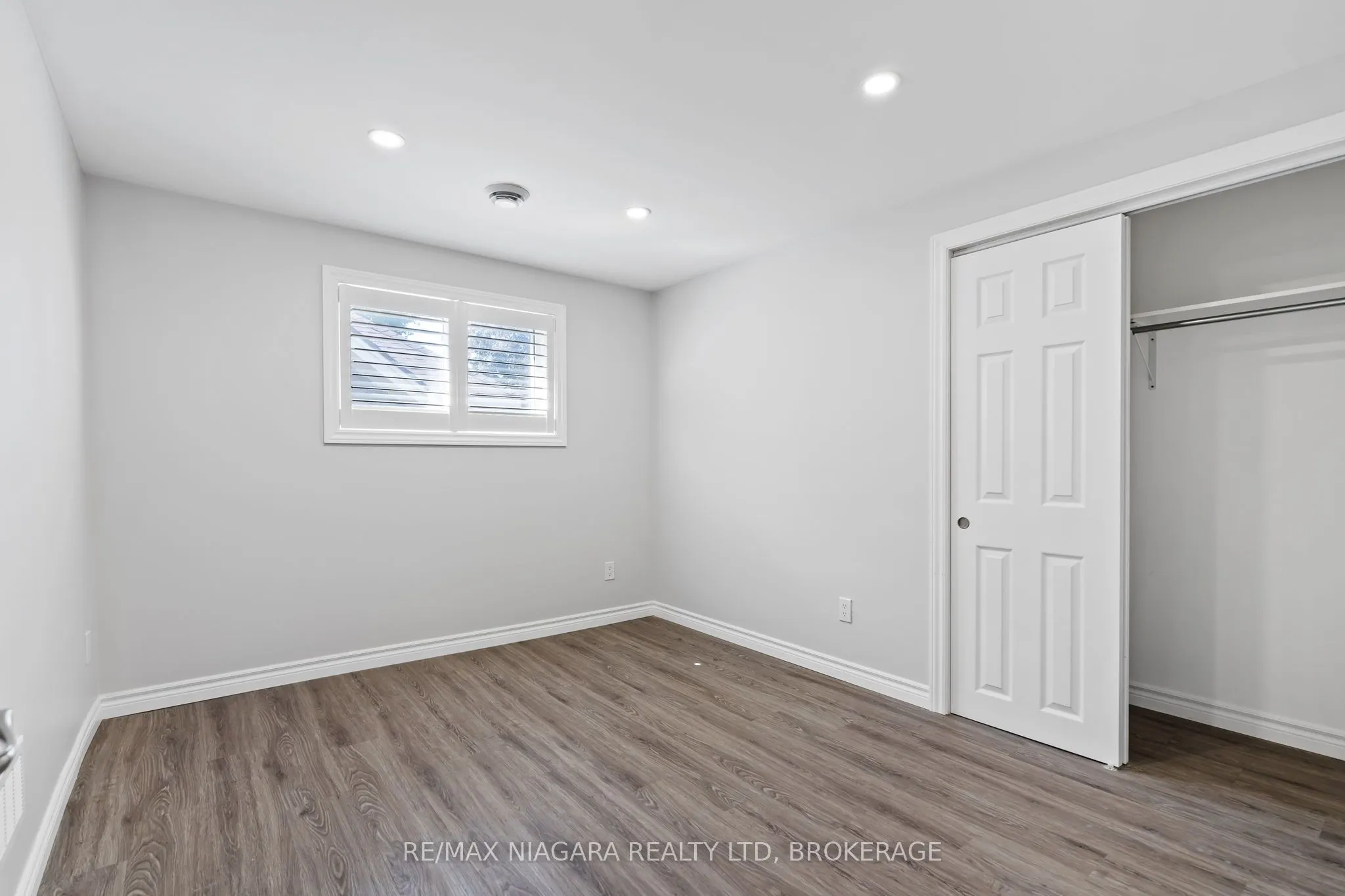 28 FIELDEN Avenue