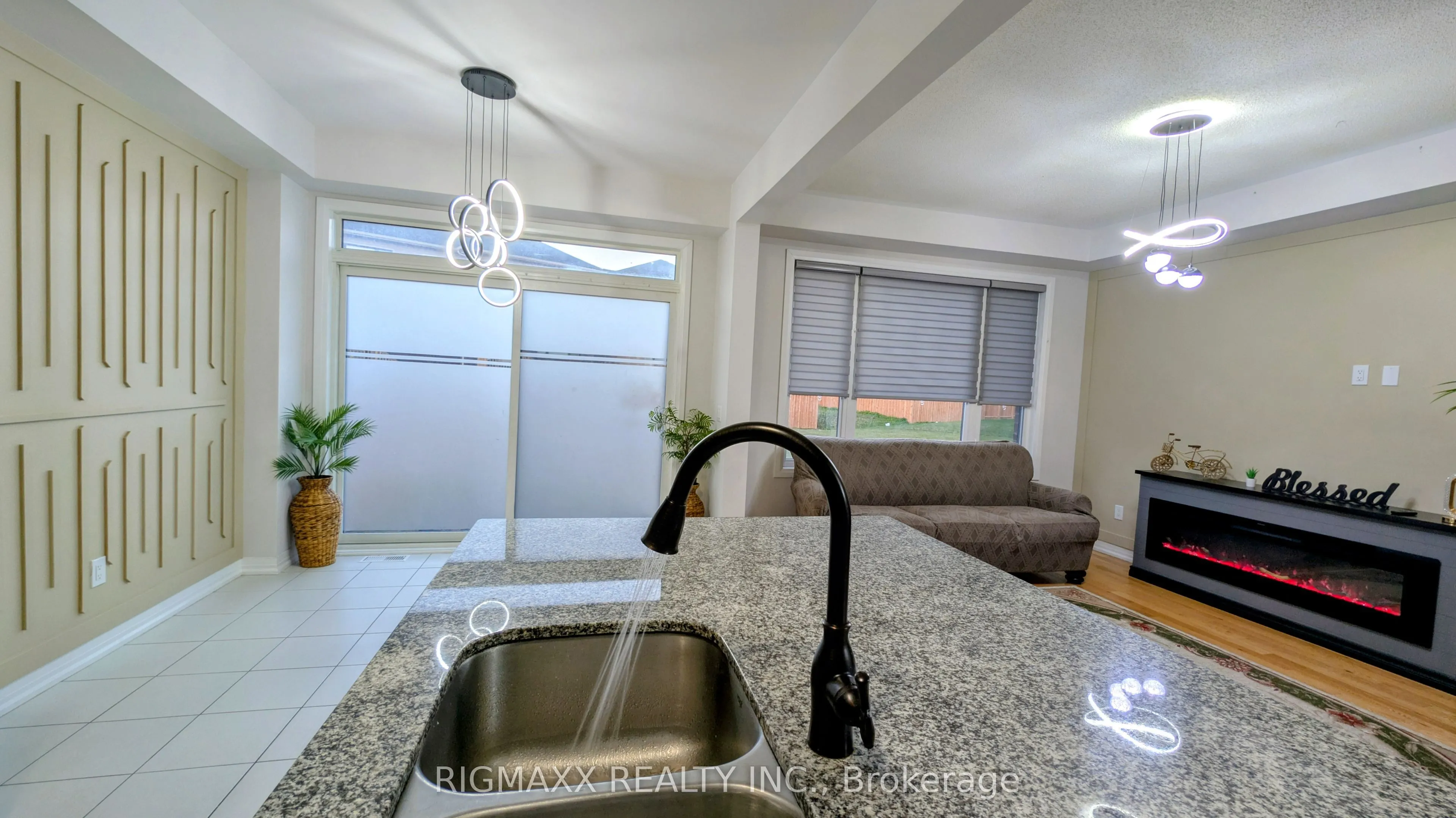208 Rosebury Way
