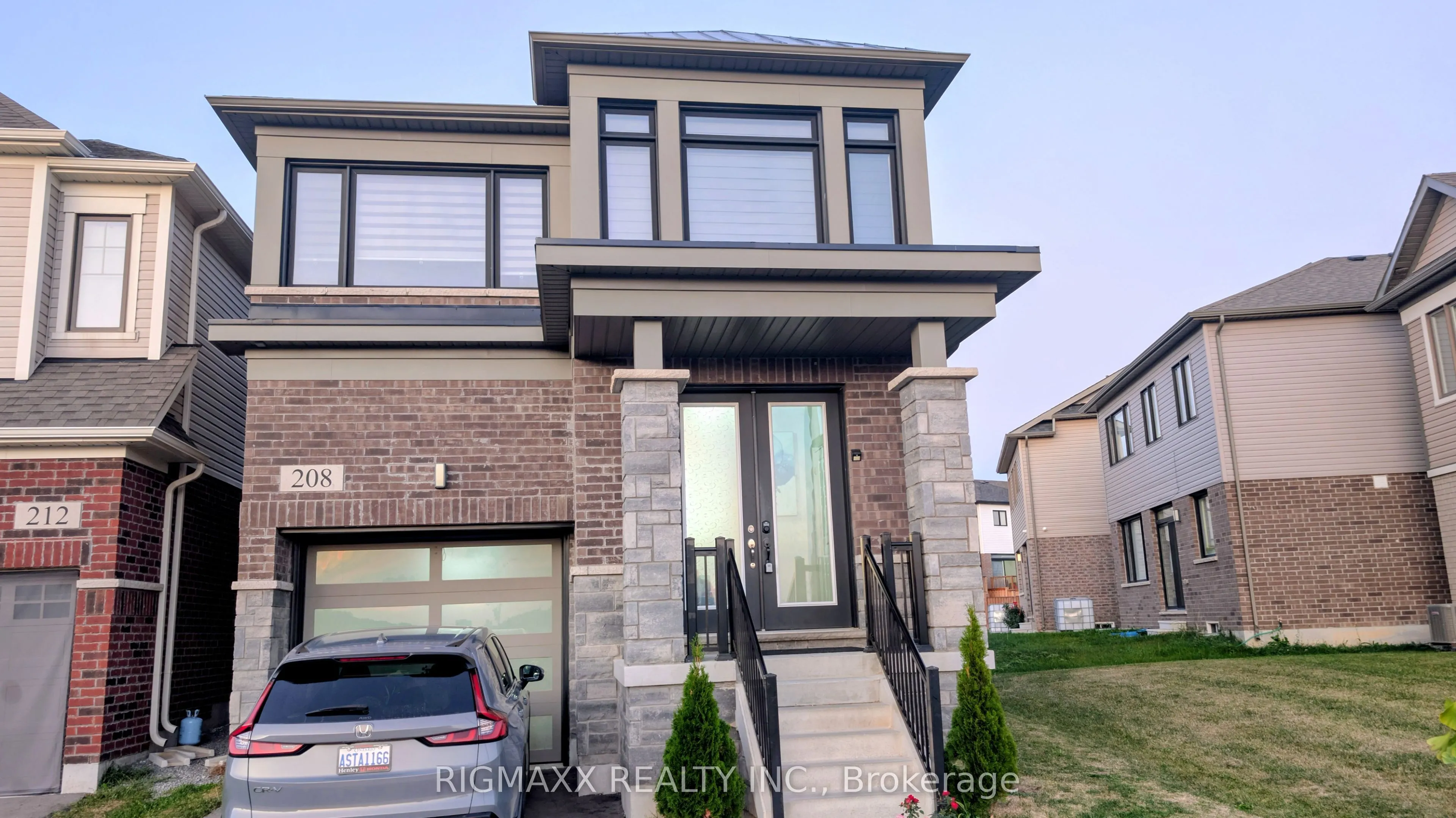 208 Rosebury Way