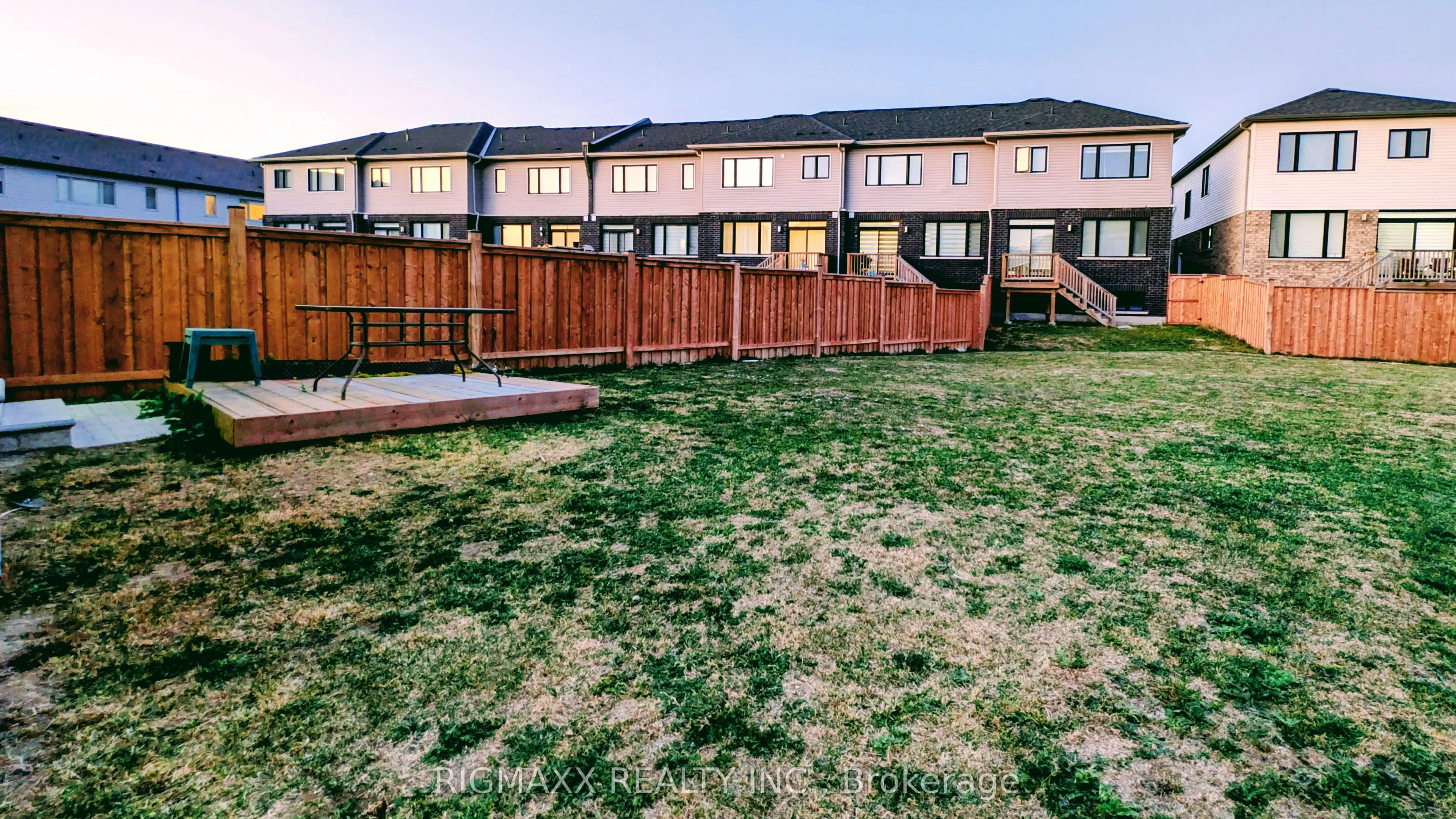208 Rosebury Way