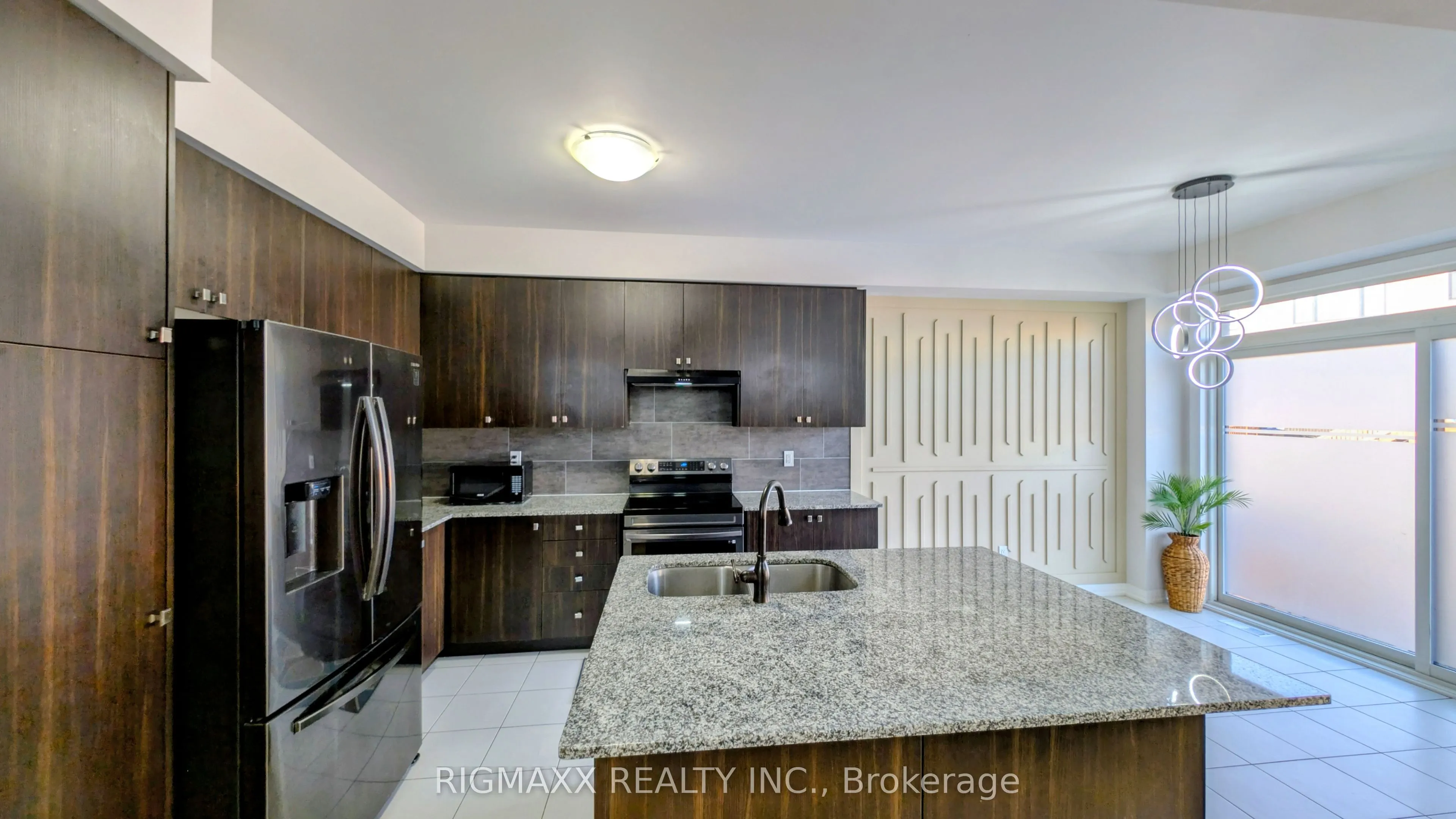 208 Rosebury Way