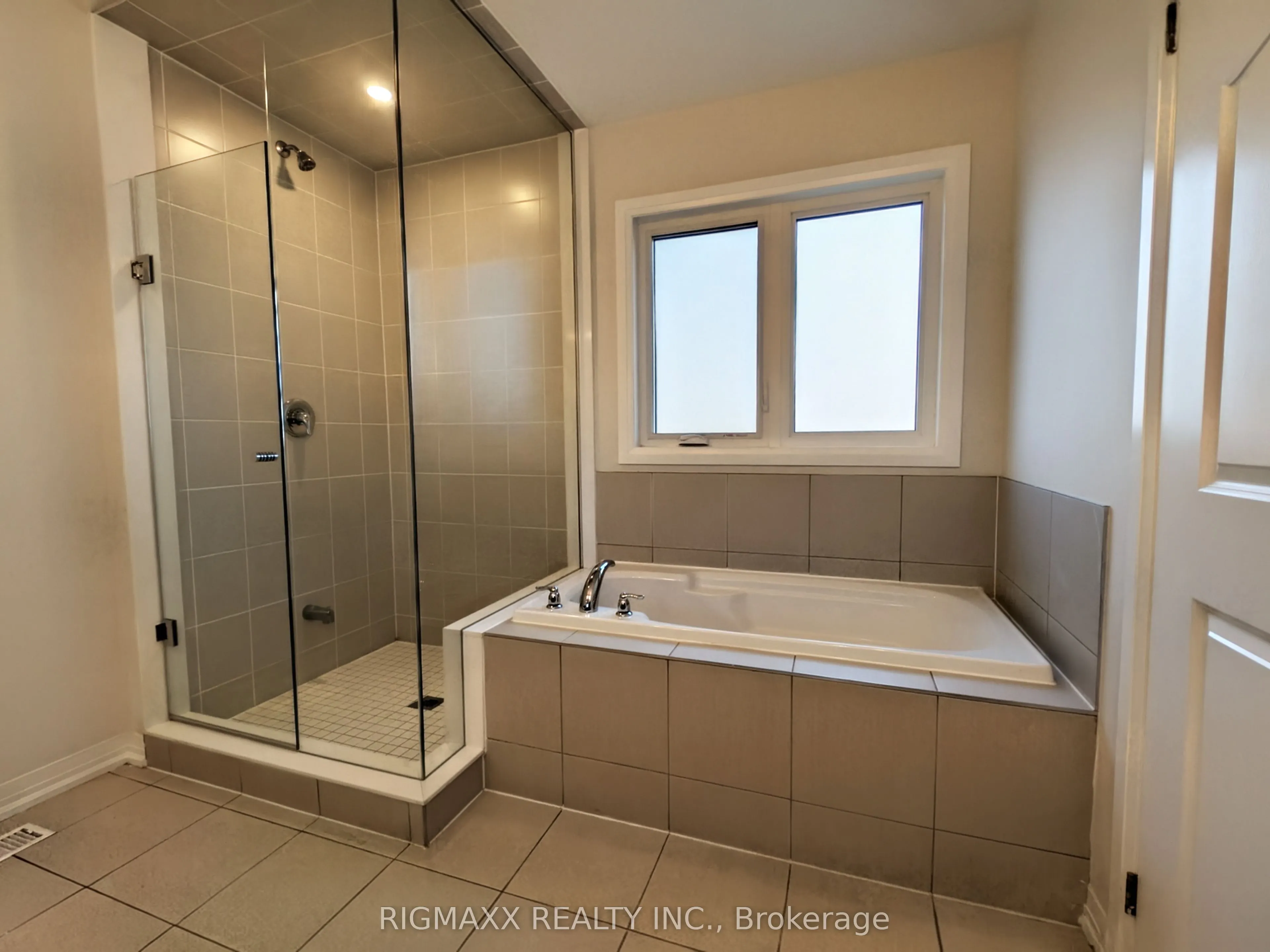 208 Rosebury Way