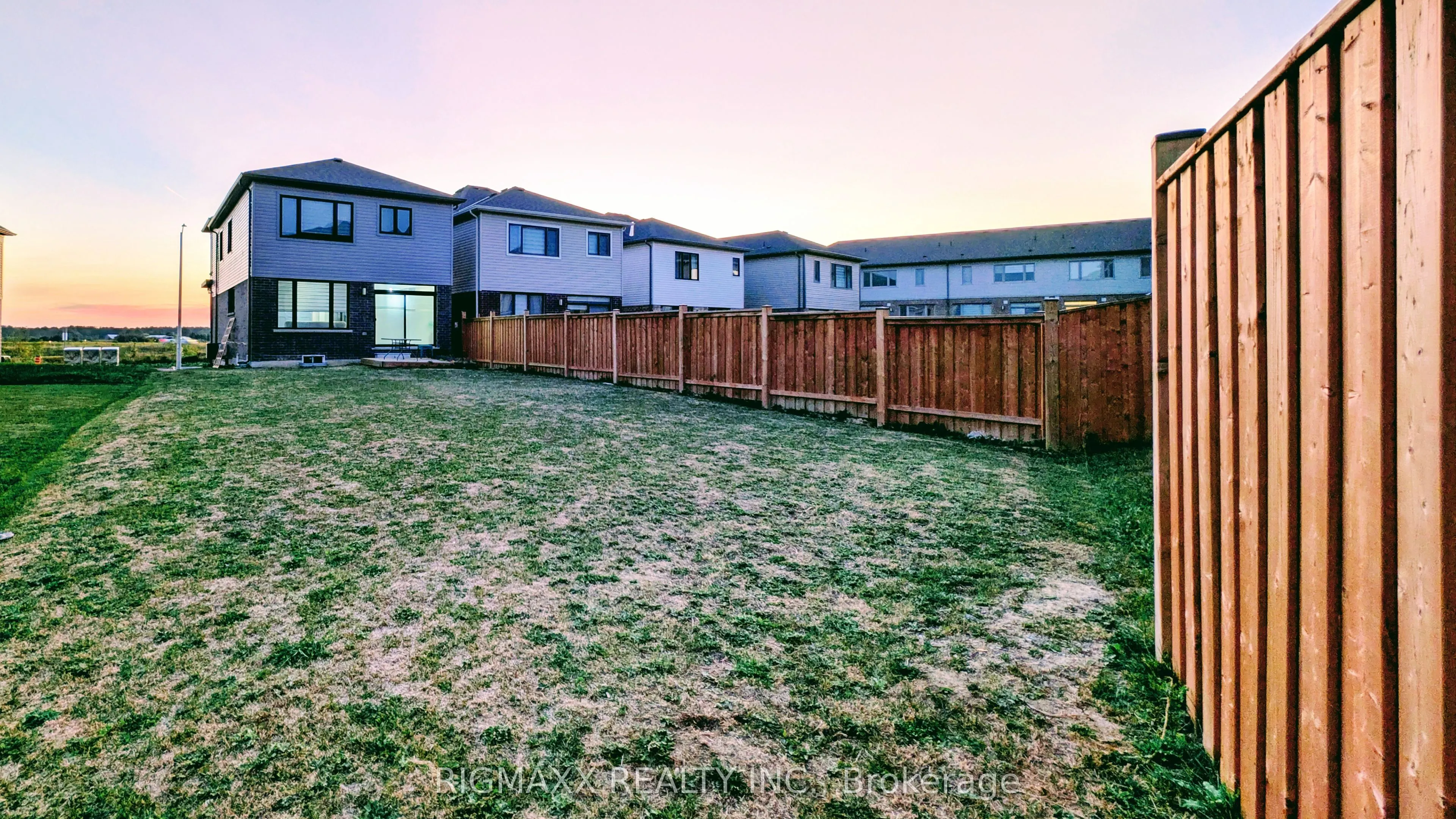 208 Rosebury Way