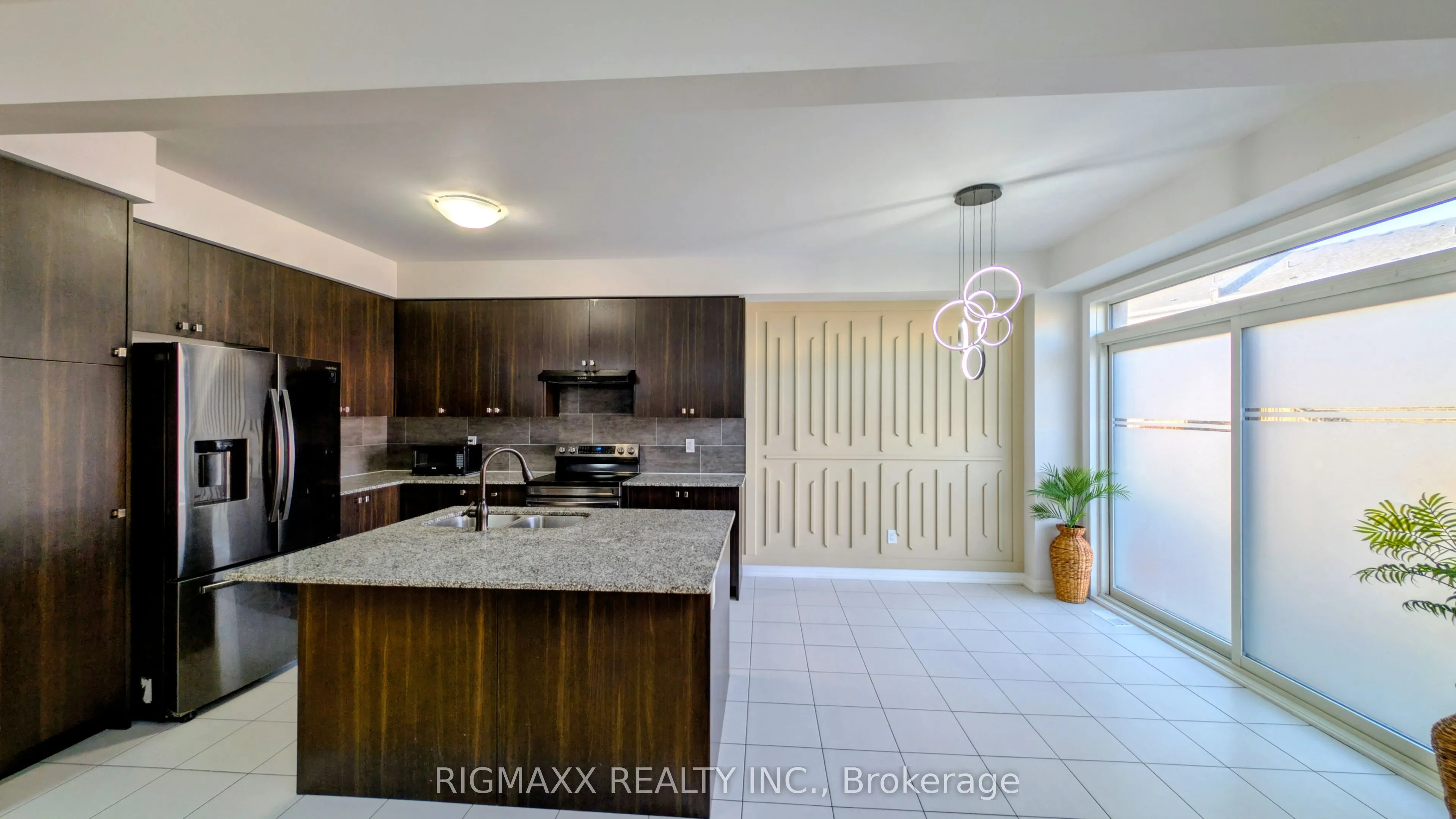 208 Rosebury Way
