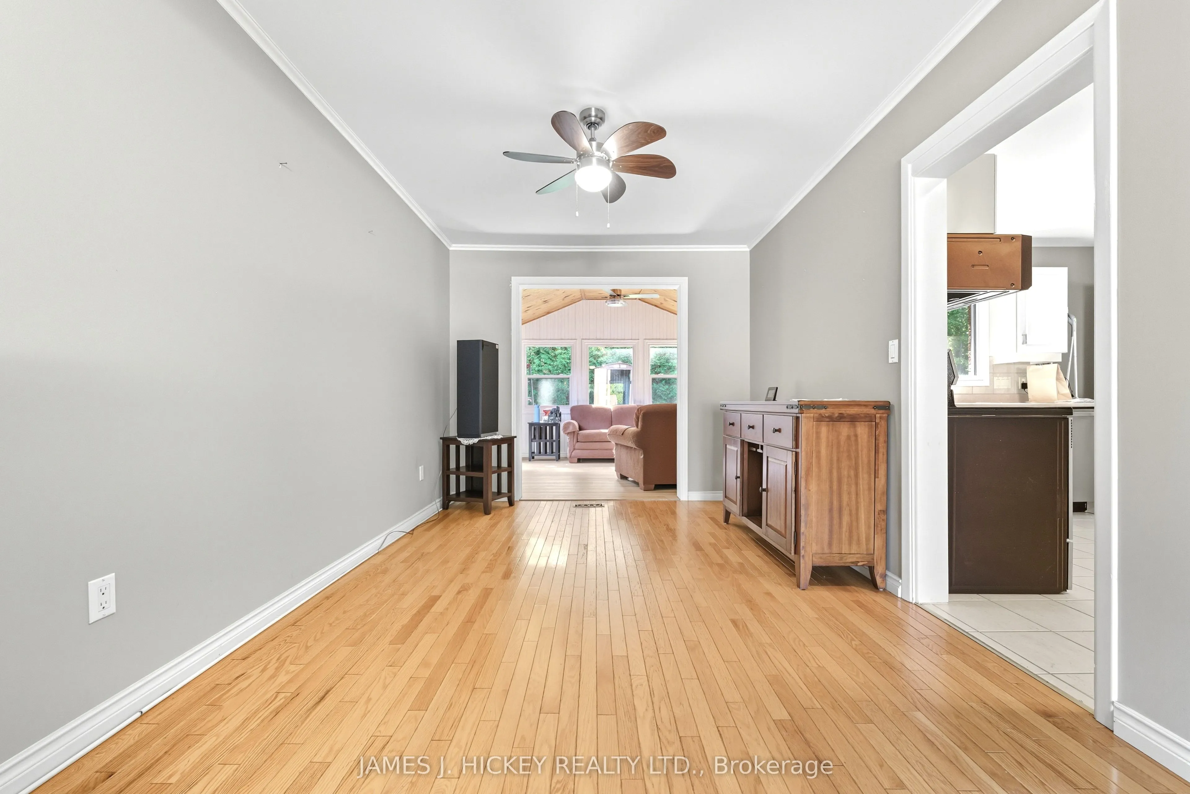 119 FRONTENAC Crescent