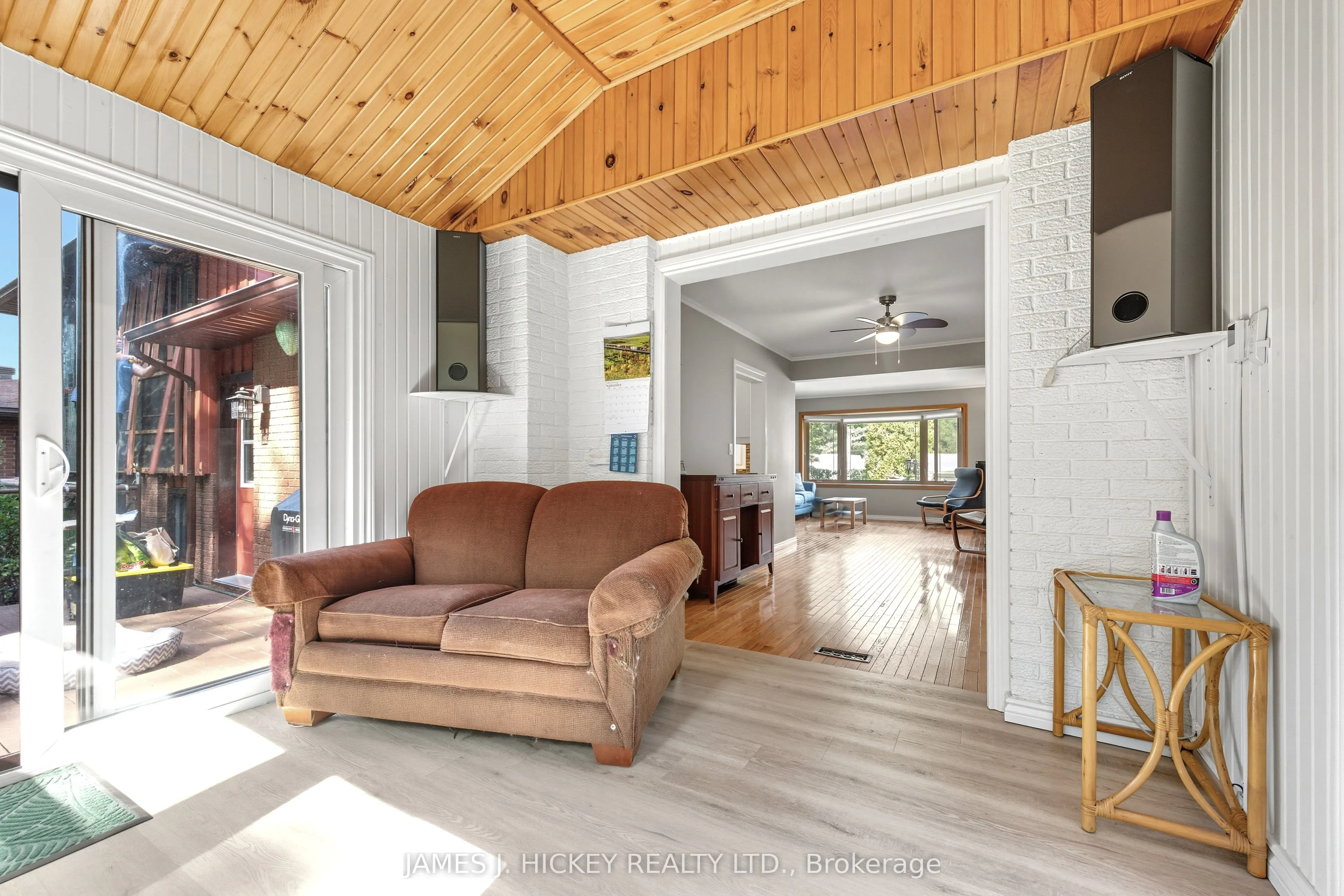 119 FRONTENAC Crescent