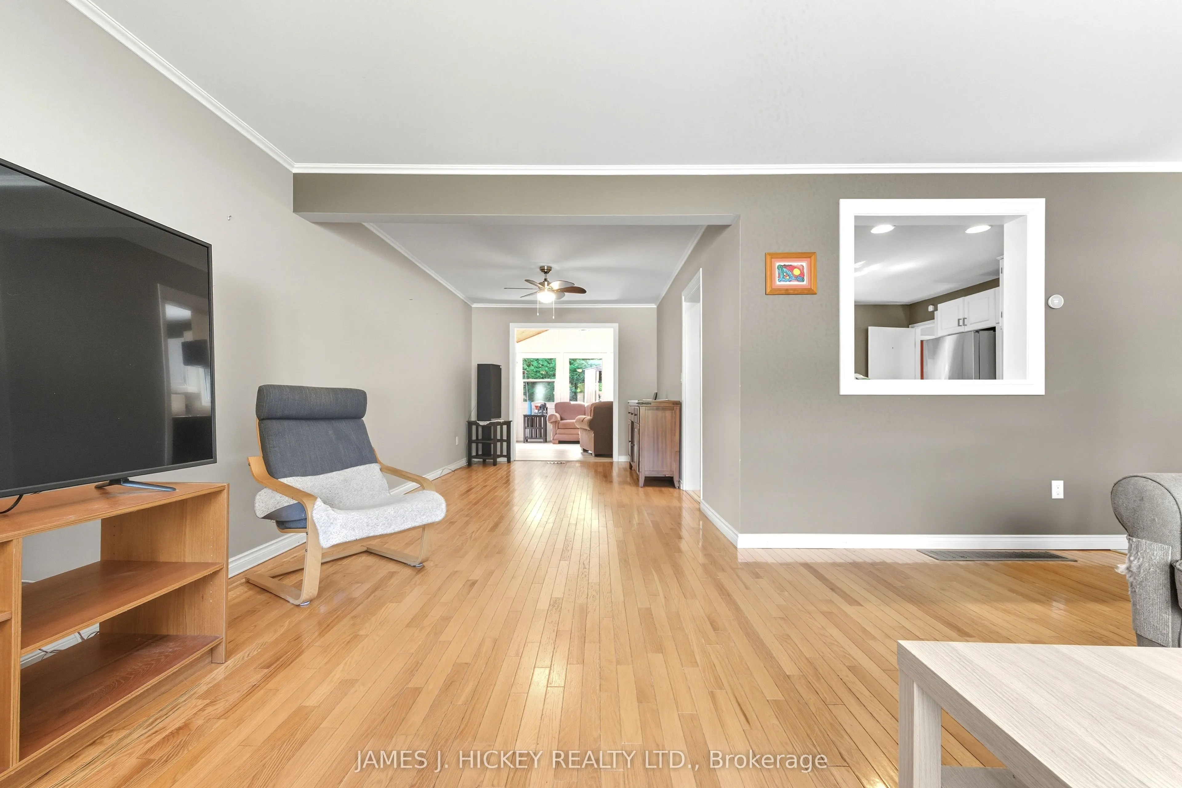 119 FRONTENAC Crescent