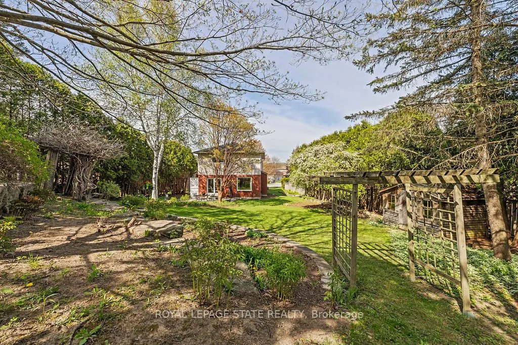 16 Linington Trail