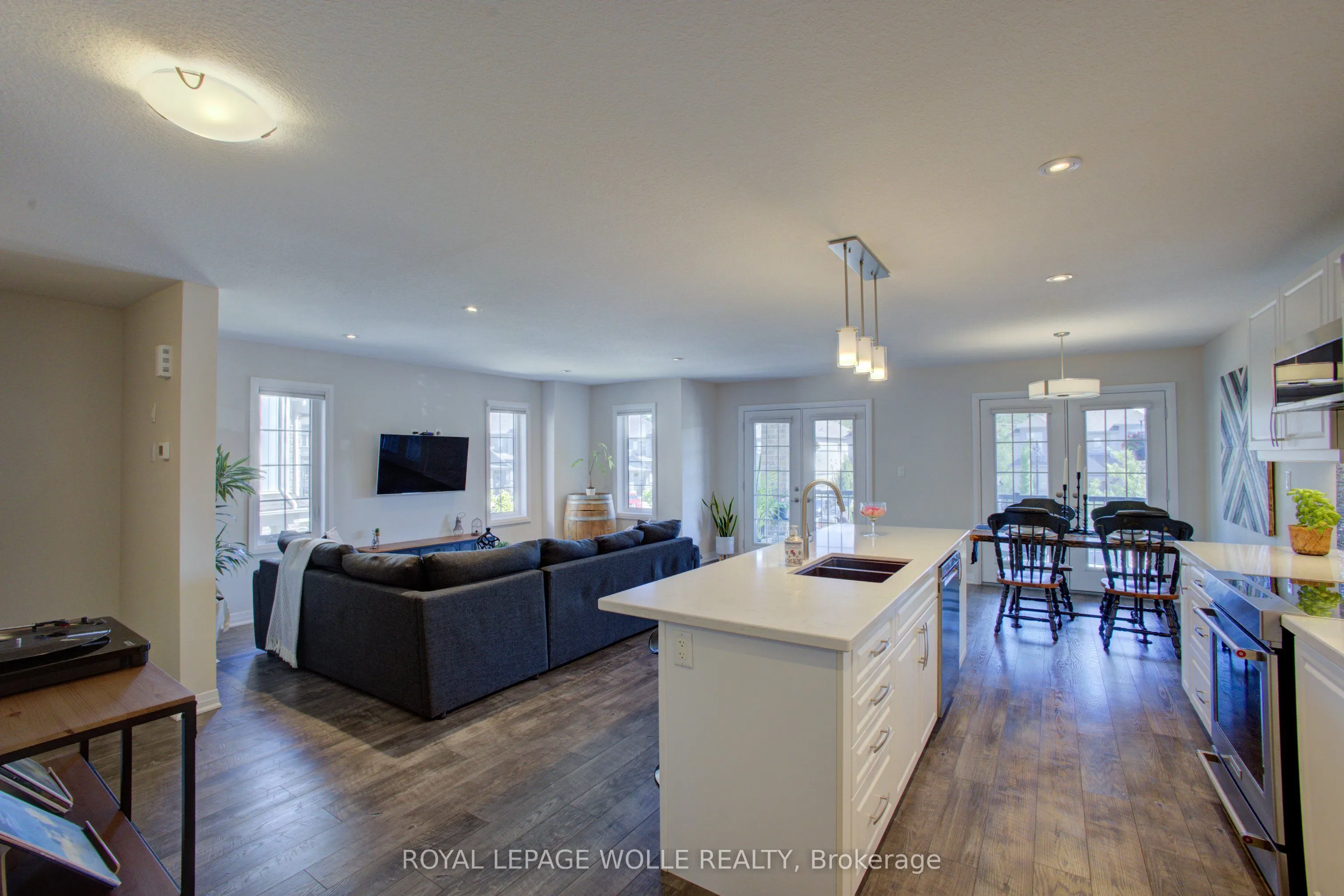 115 South Creek Drive, #4A