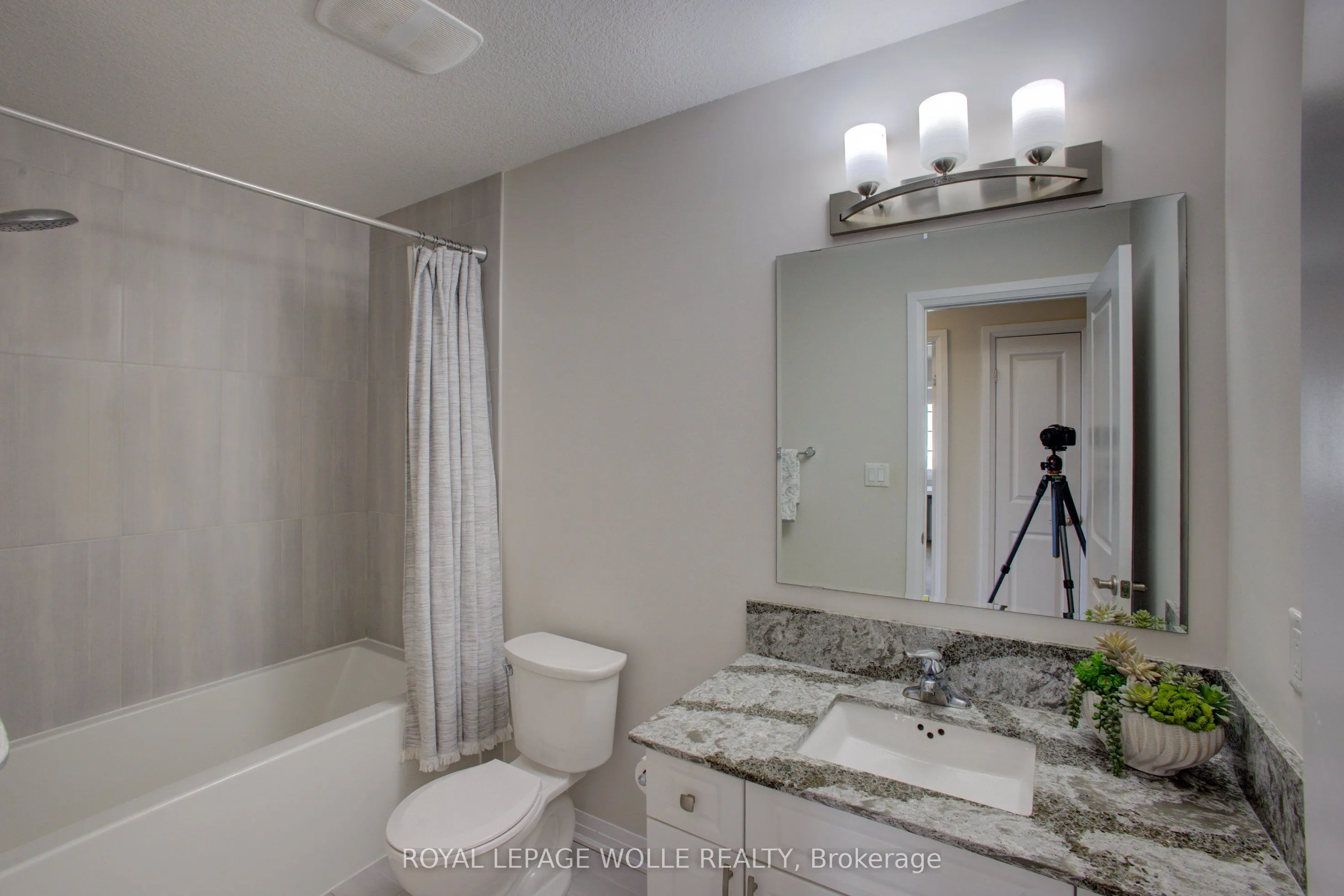 115 South Creek Drive, #4A