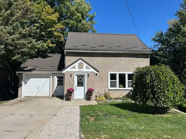 304 Napier Street