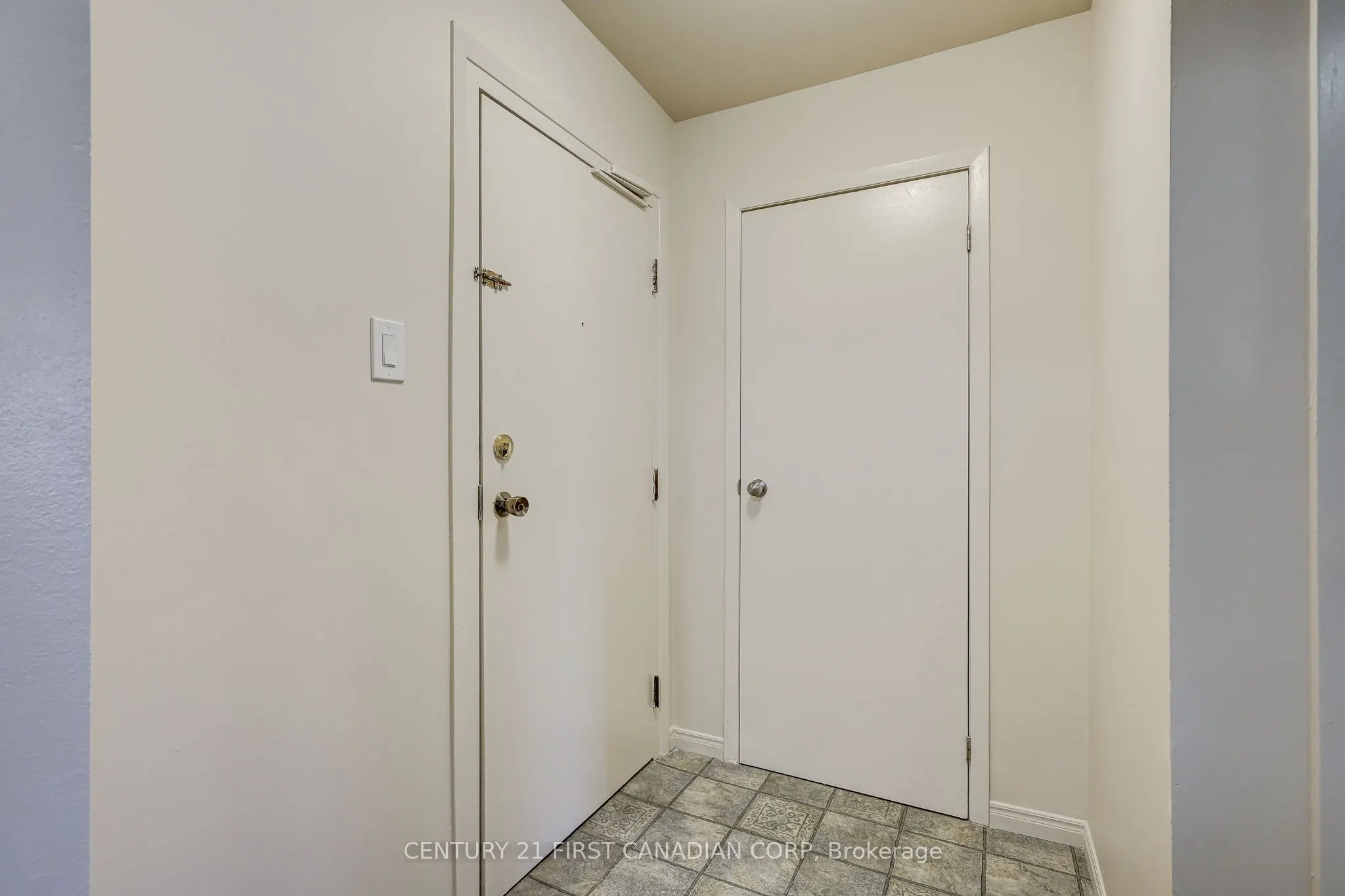 130 Conway Drive, #123