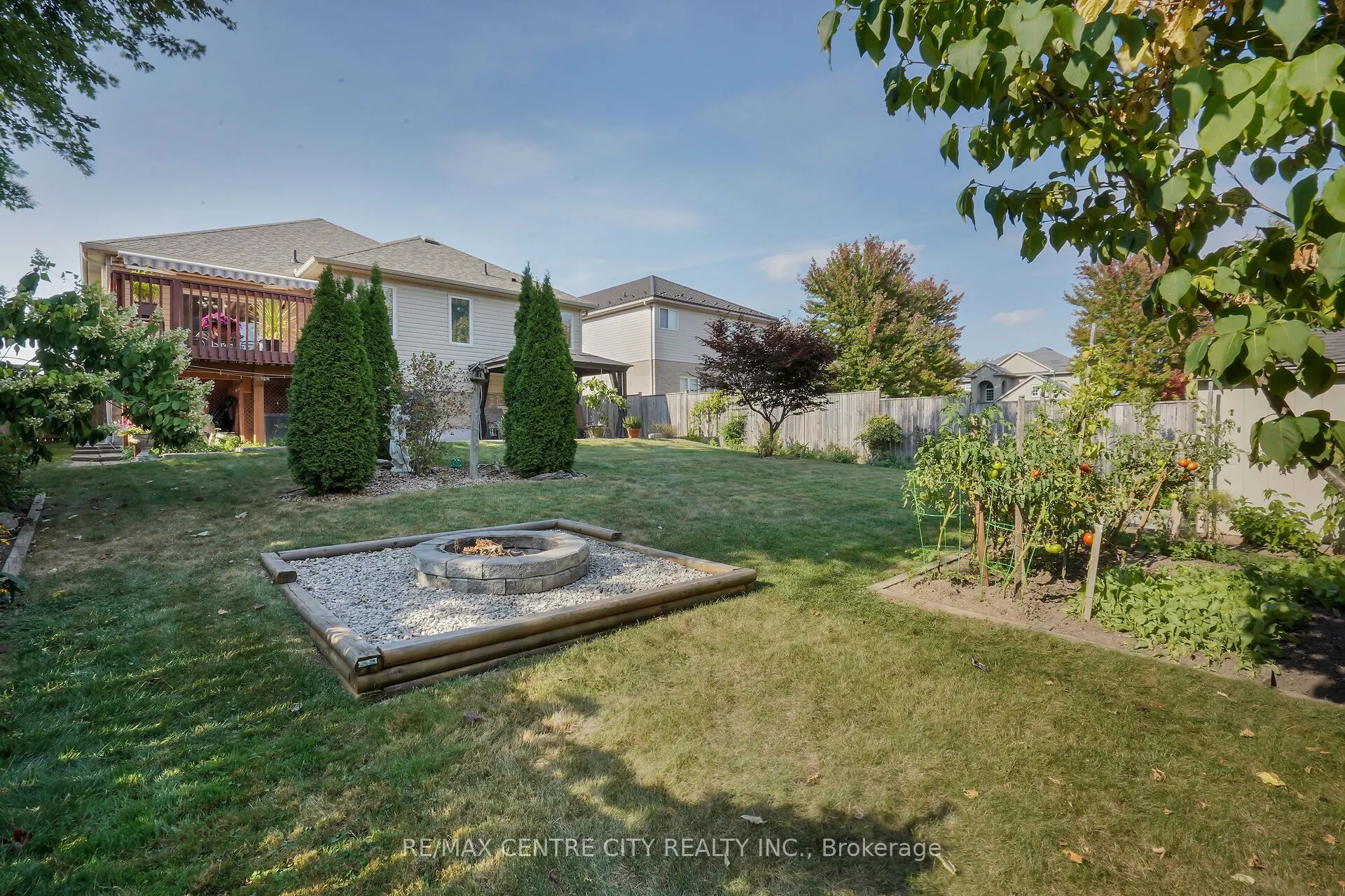 9 Willard Crescent