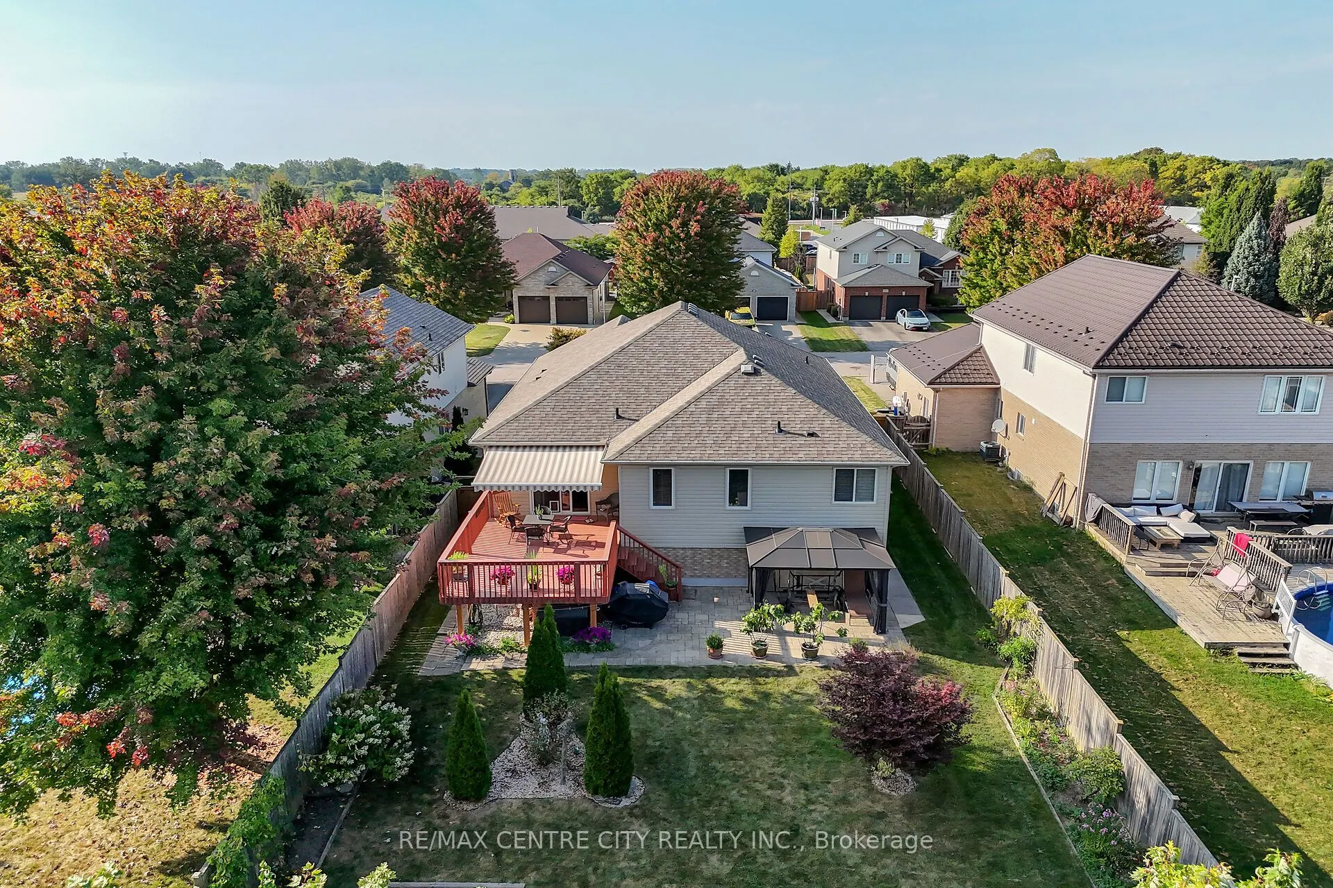 9 Willard Crescent
