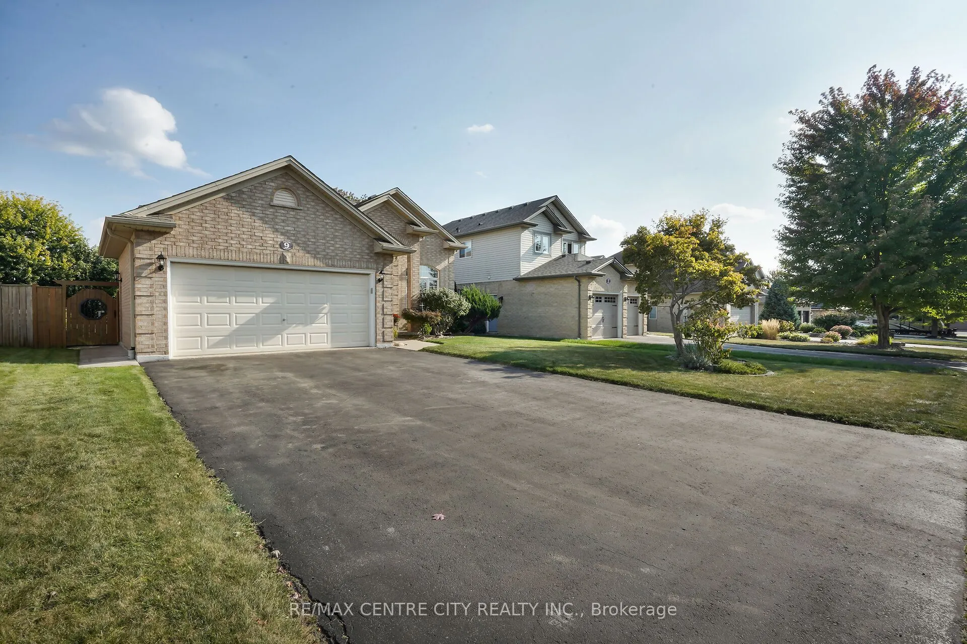 9 Willard Crescent