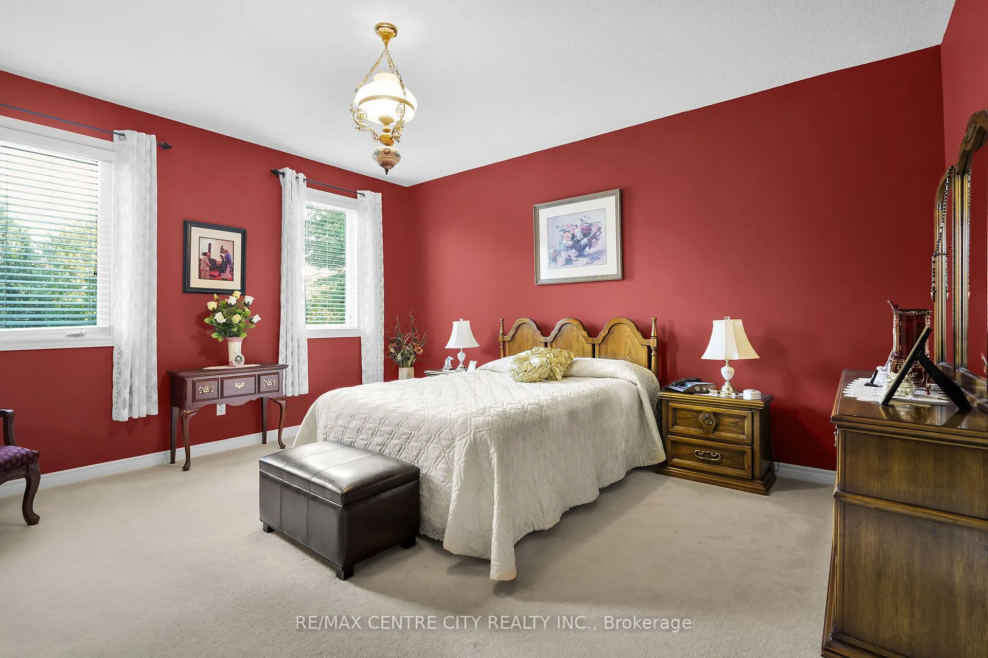 9 Willard Crescent