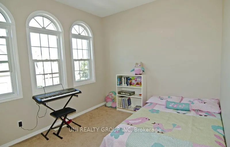 131 LAMPLIGHTERS Drive