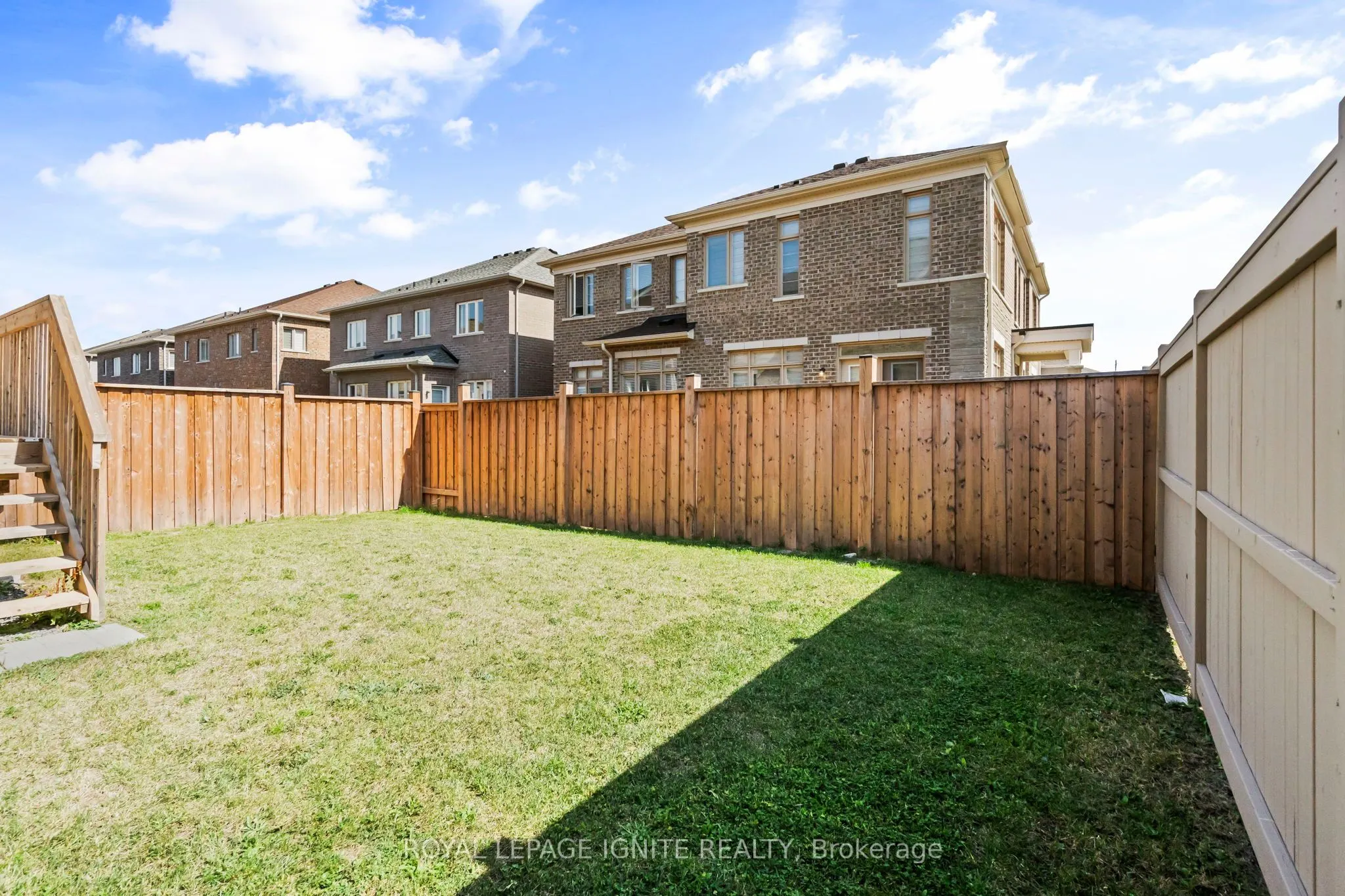 4 Great Falls Boulevard