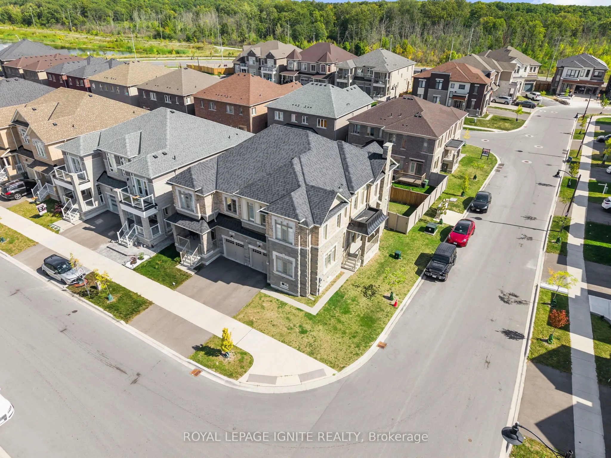 4 Great Falls Boulevard