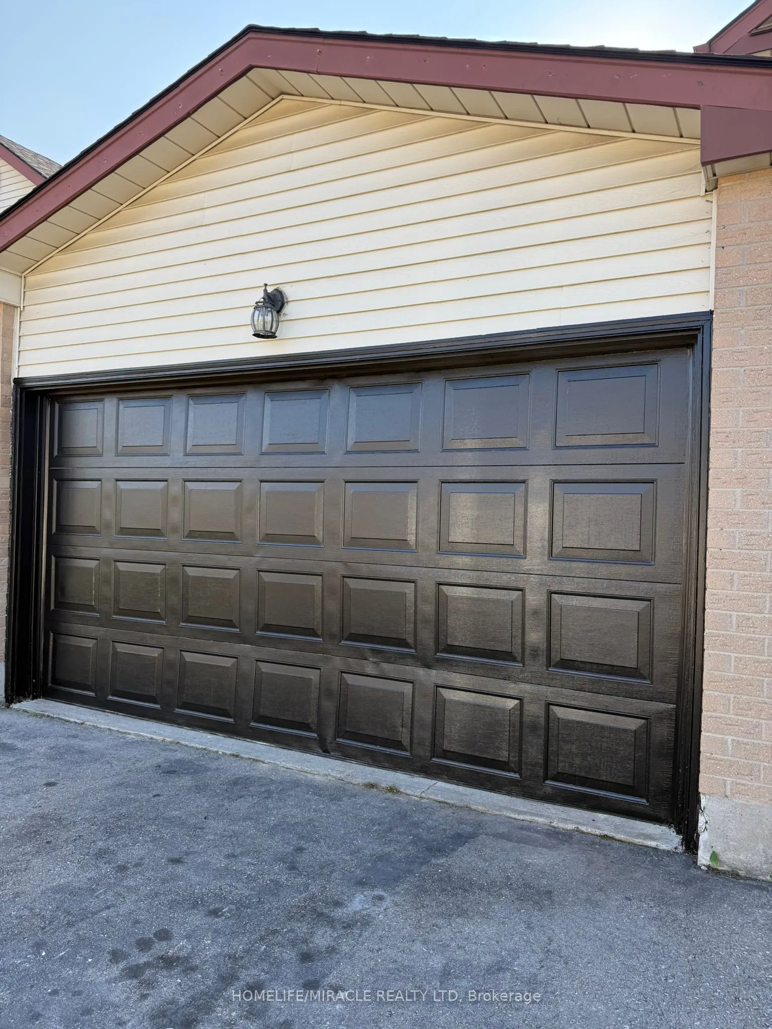 128 Stonyburn Crescent