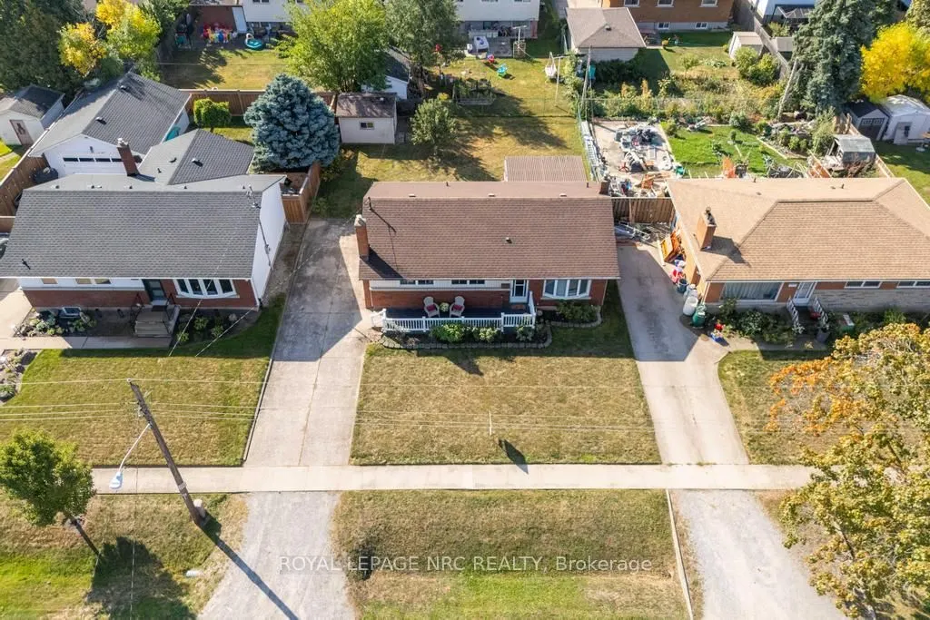 10 Ridgeview Avenue