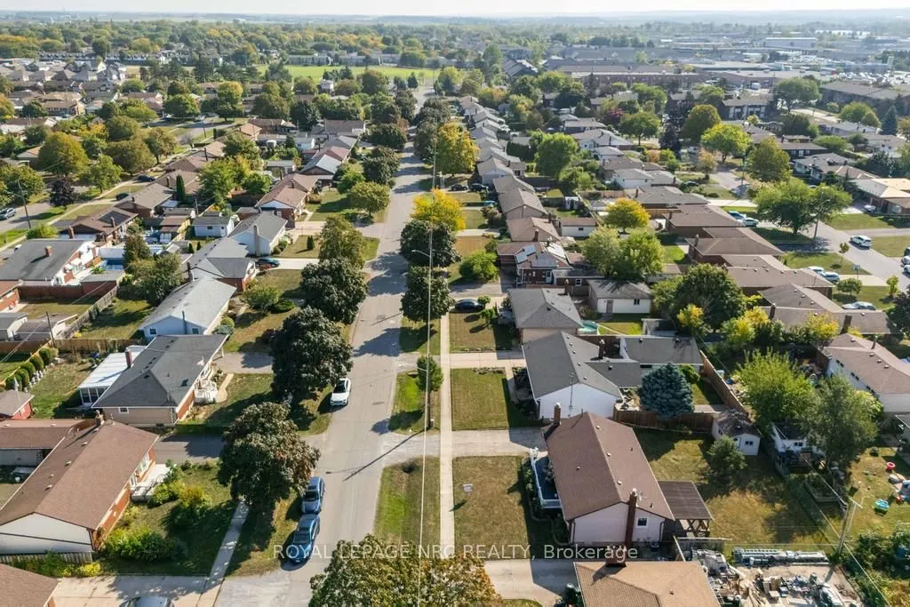 10 Ridgeview Avenue