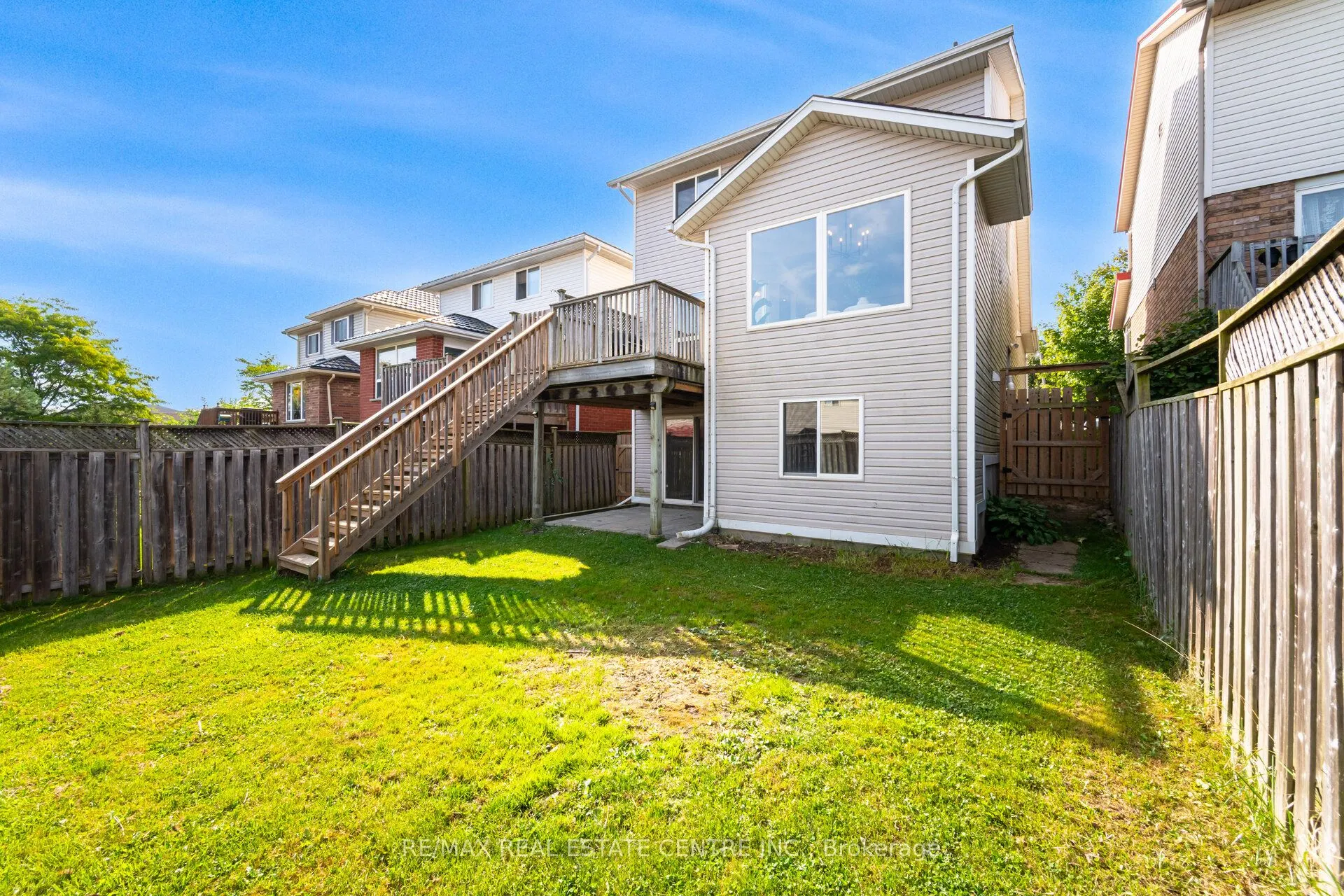 127 Silurian Drive