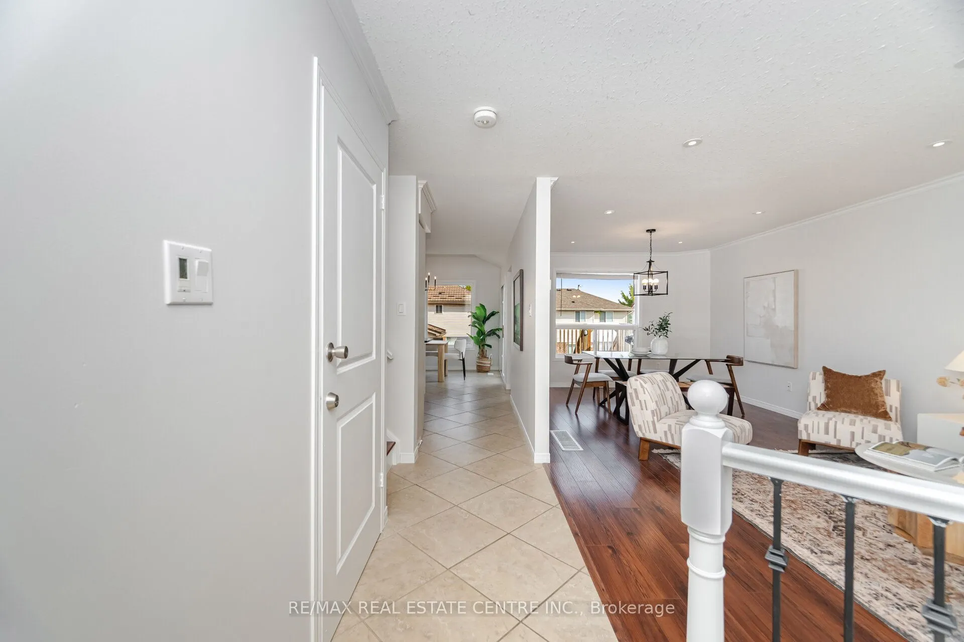 127 Silurian Drive