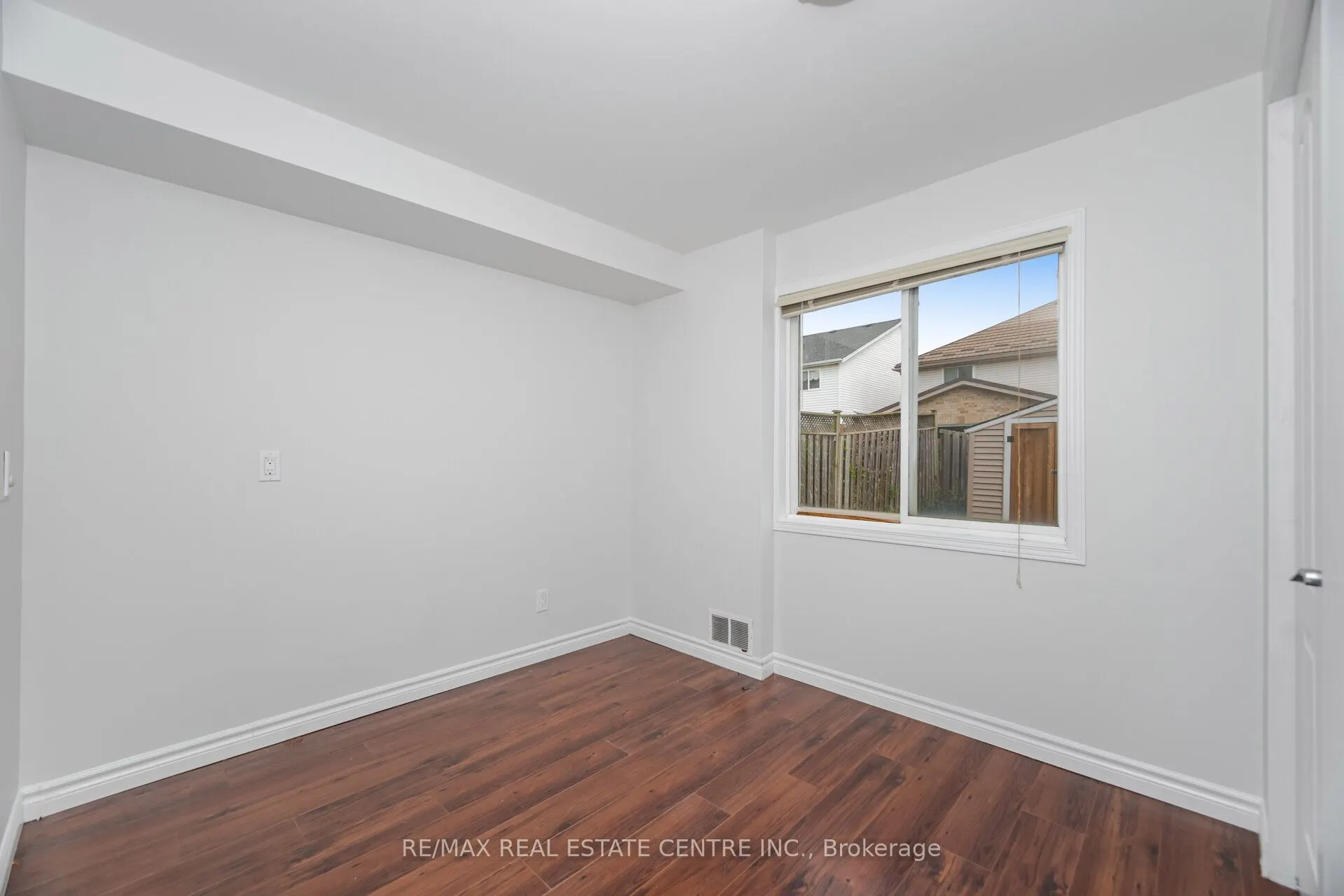 127 Silurian Drive