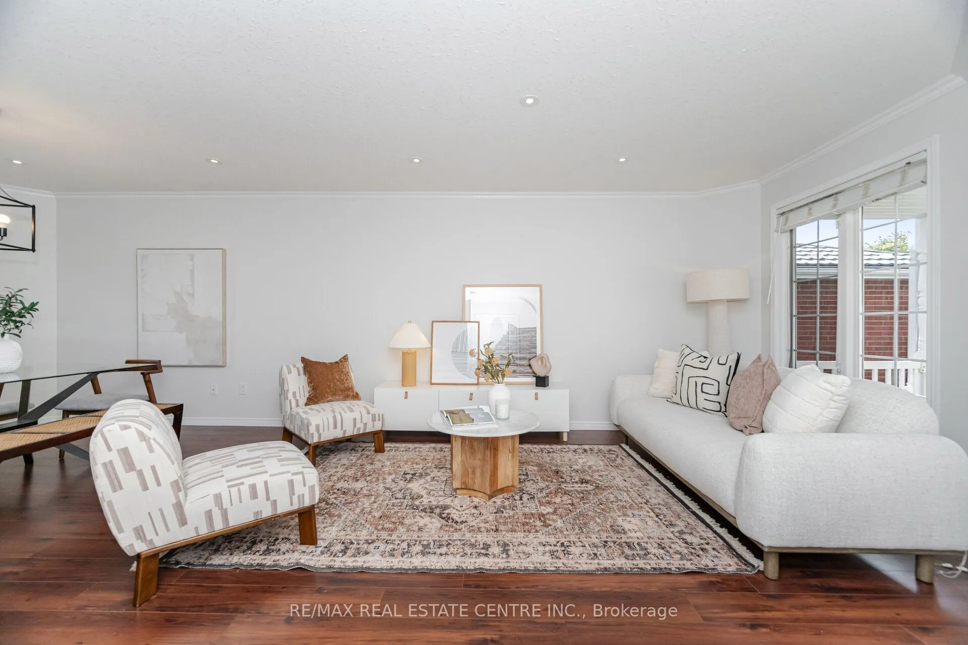 127 Silurian Drive