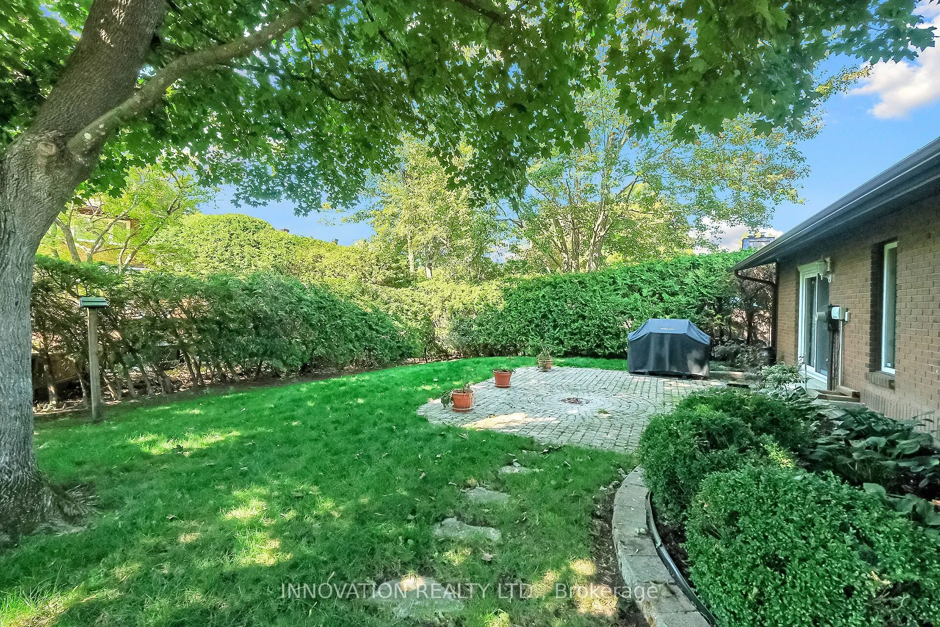 14 Chimo Drive