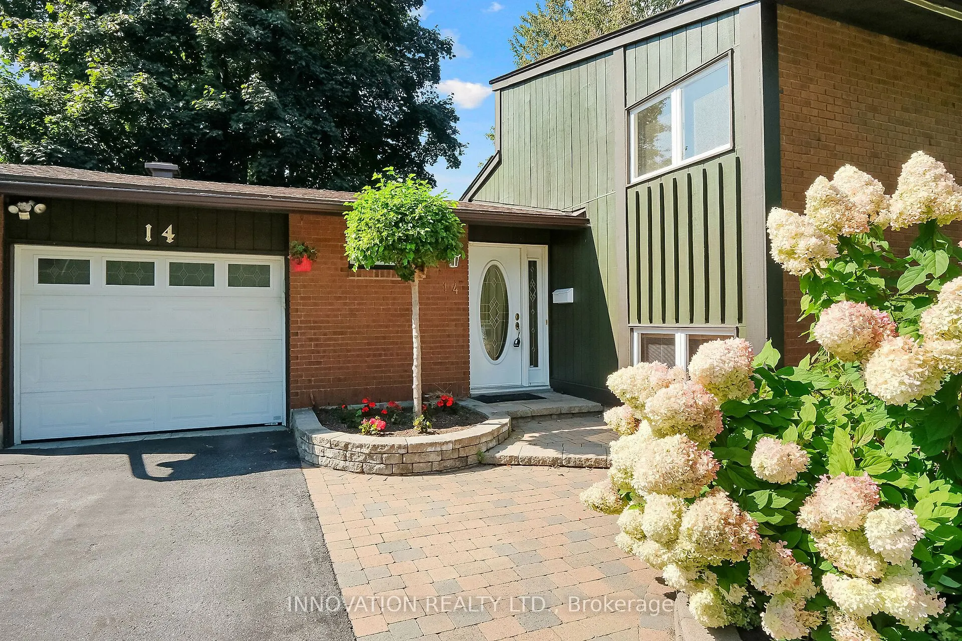 14 Chimo Drive