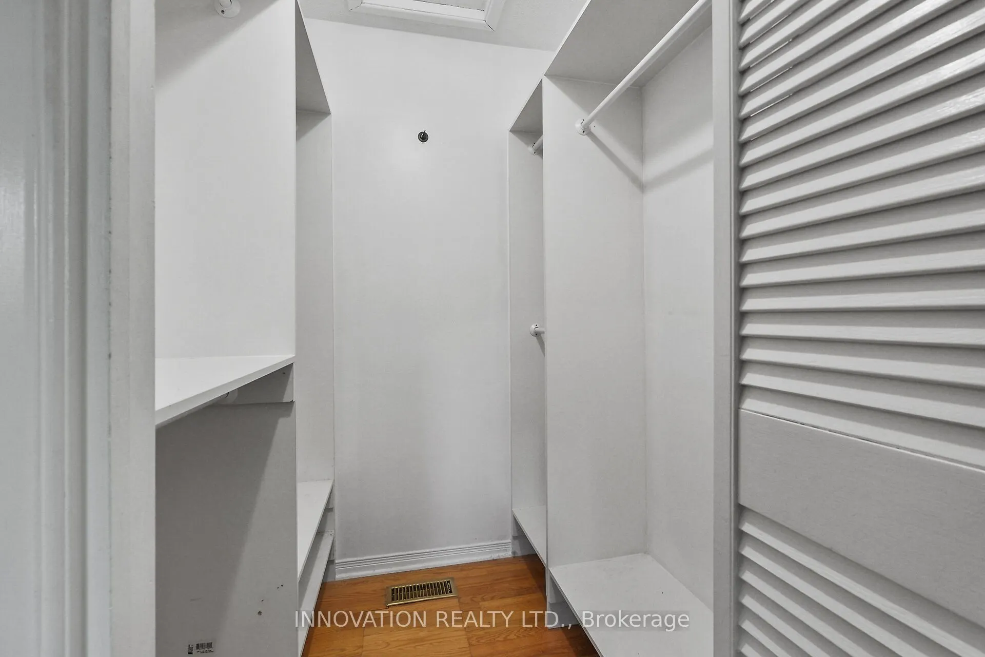 14 Chimo Drive