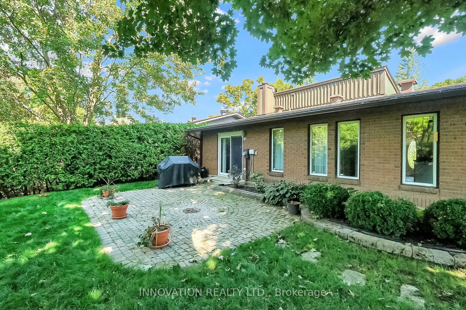 14 Chimo Drive