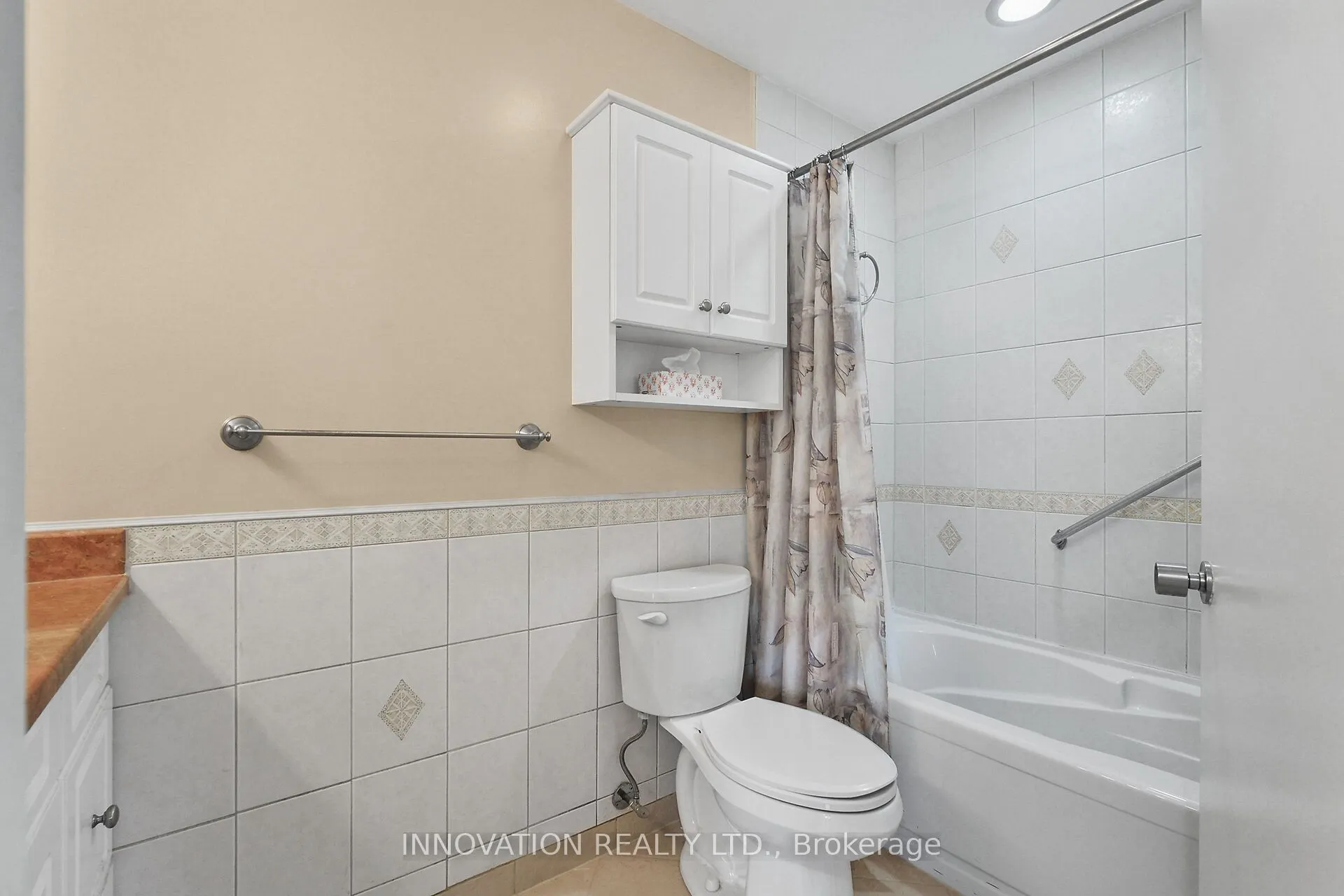 14 Chimo Drive